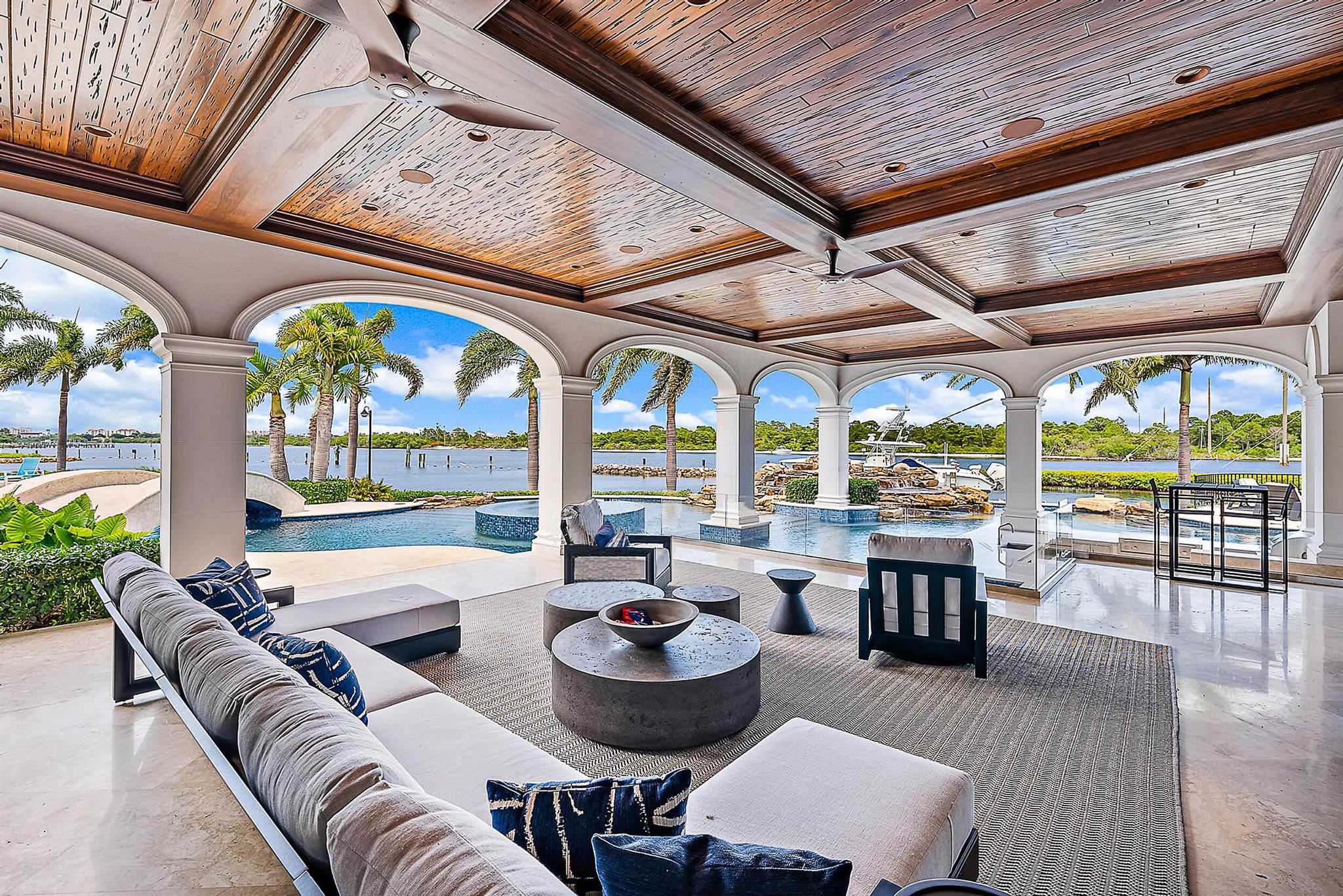 176 Spyglass Ln Jupiter, FL 33477