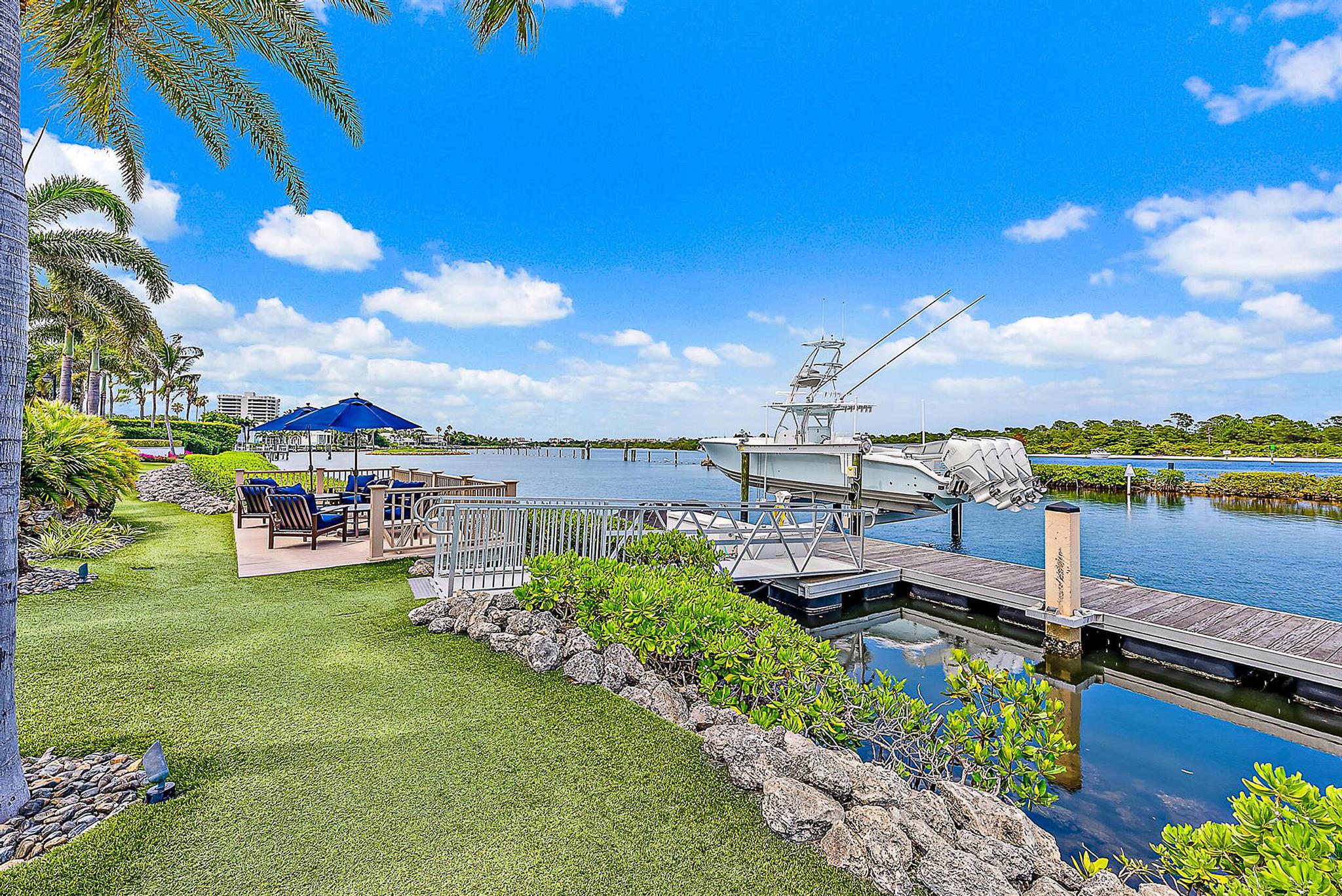 176 Spyglass Ln Jupiter, FL 33477