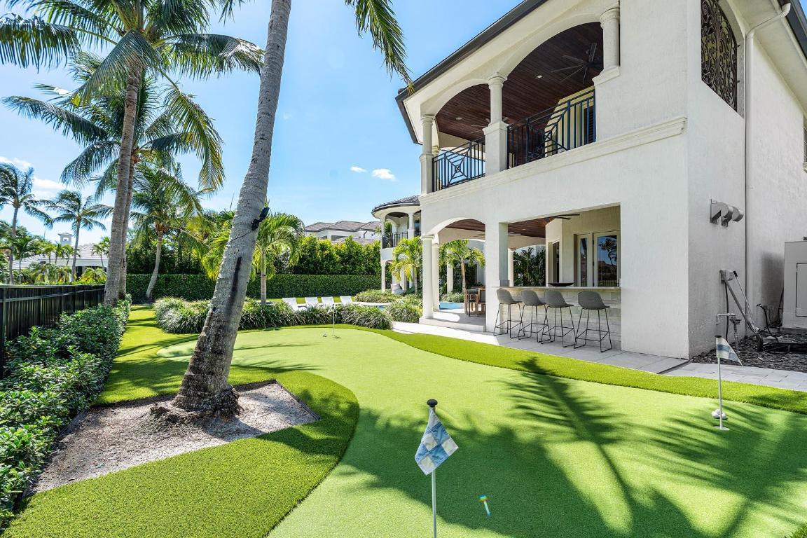 121 Royal Palm Boca Raton, FL 33432