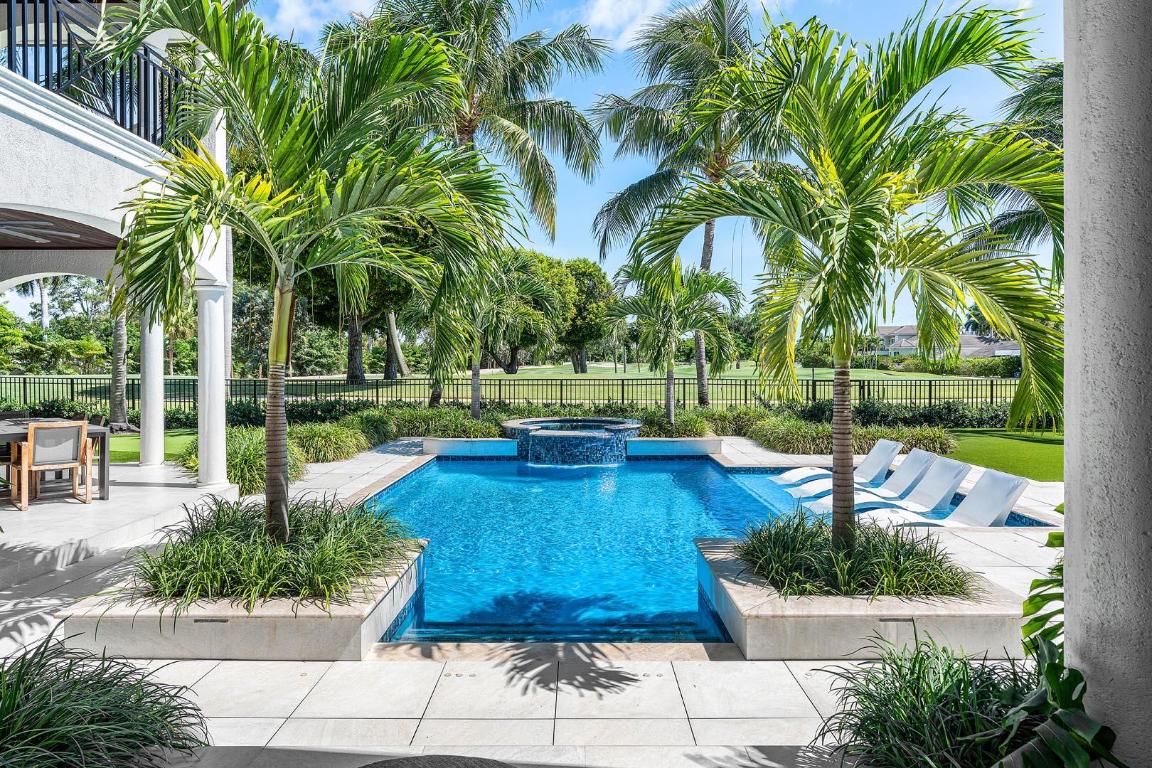 121 Royal Palm Boca Raton, FL 33432