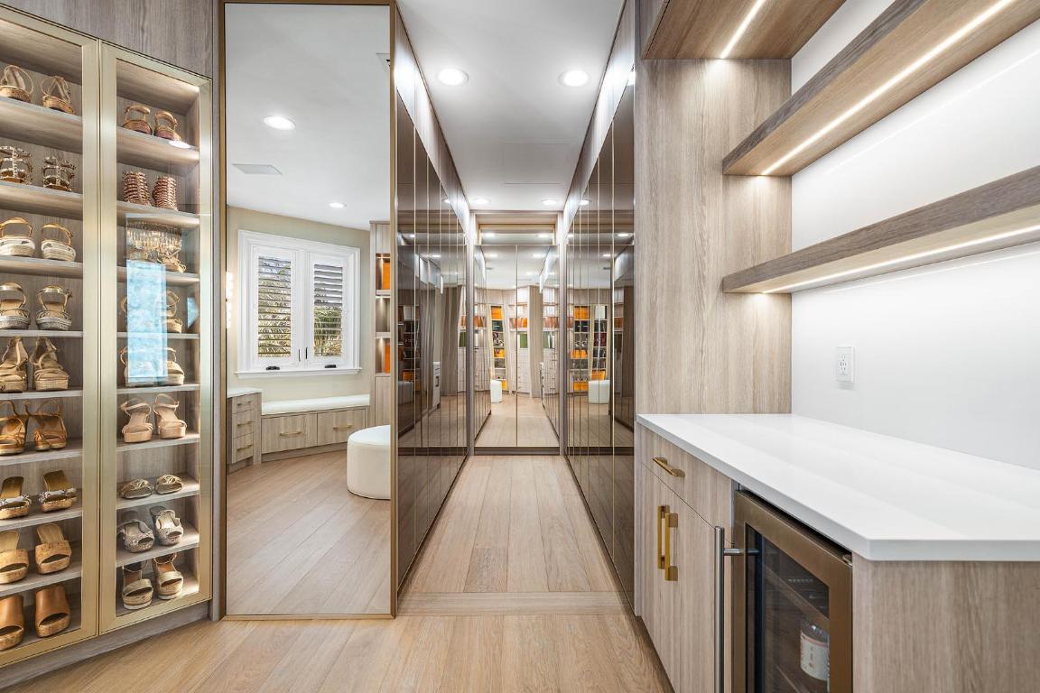 121 Royal Palm Boca Raton, FL 33432