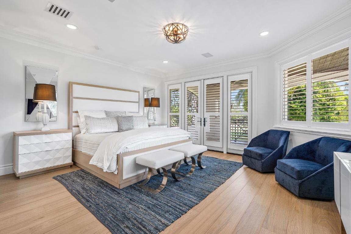 121 Royal Palm Boca Raton, FL 33432