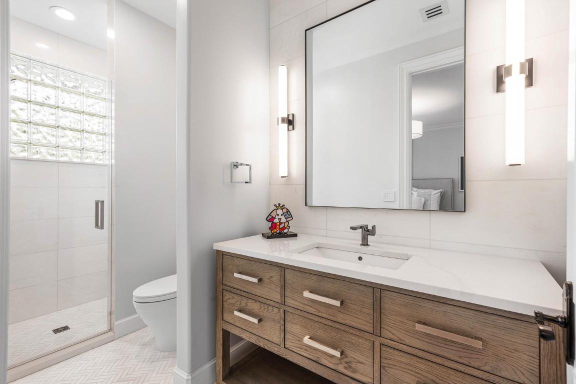 121 Royal Palm Boca Raton, FL 33432