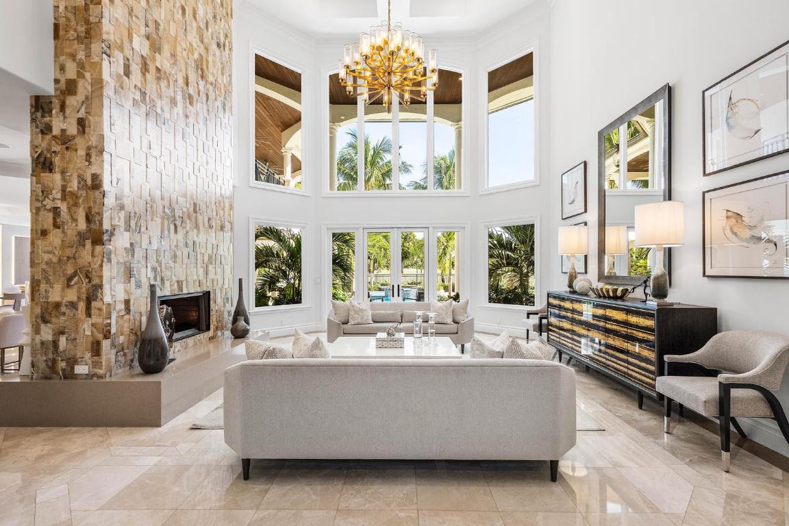 121 Royal Palm Boca Raton, FL 33432