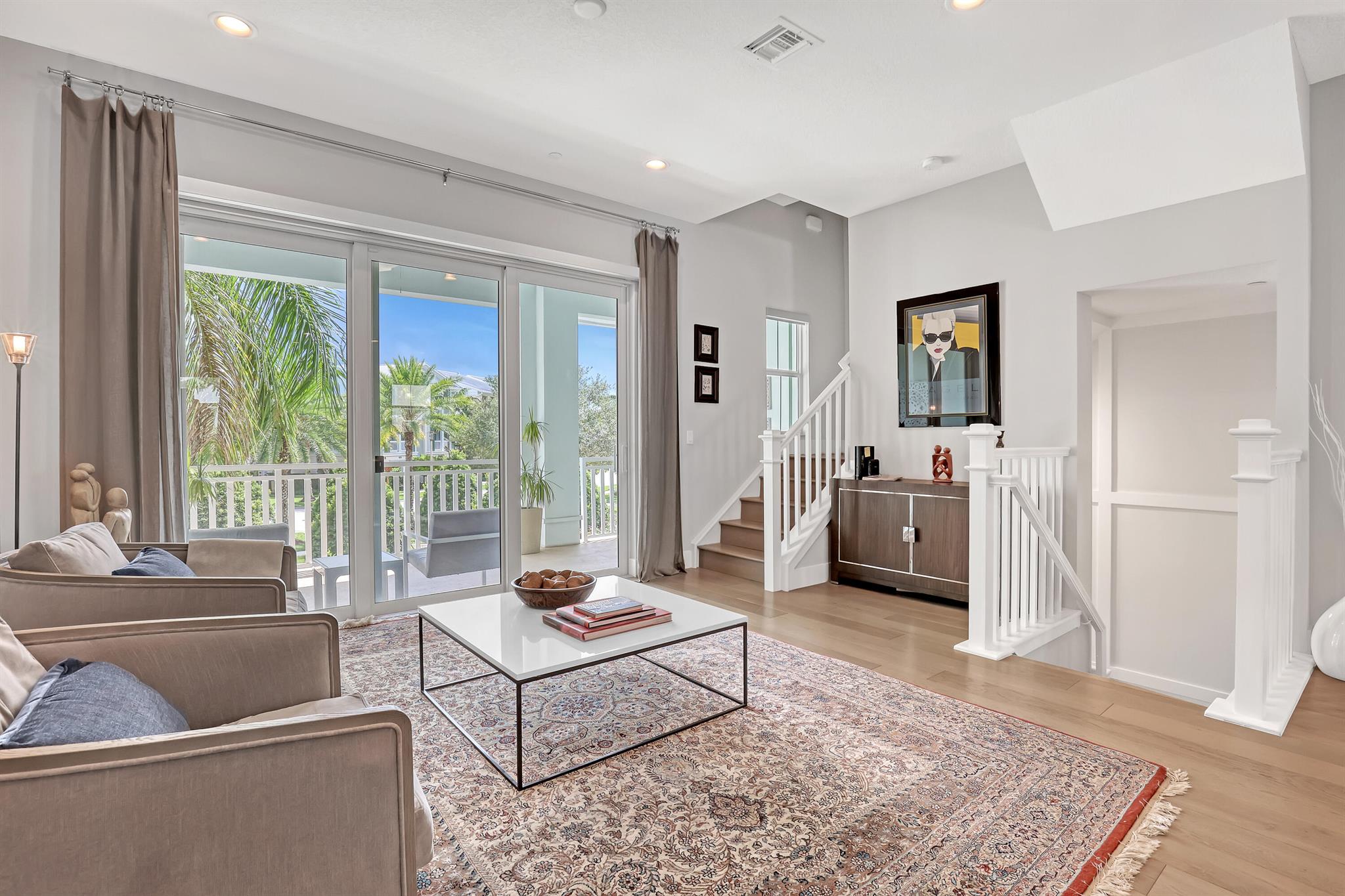 7091 Edison Pl