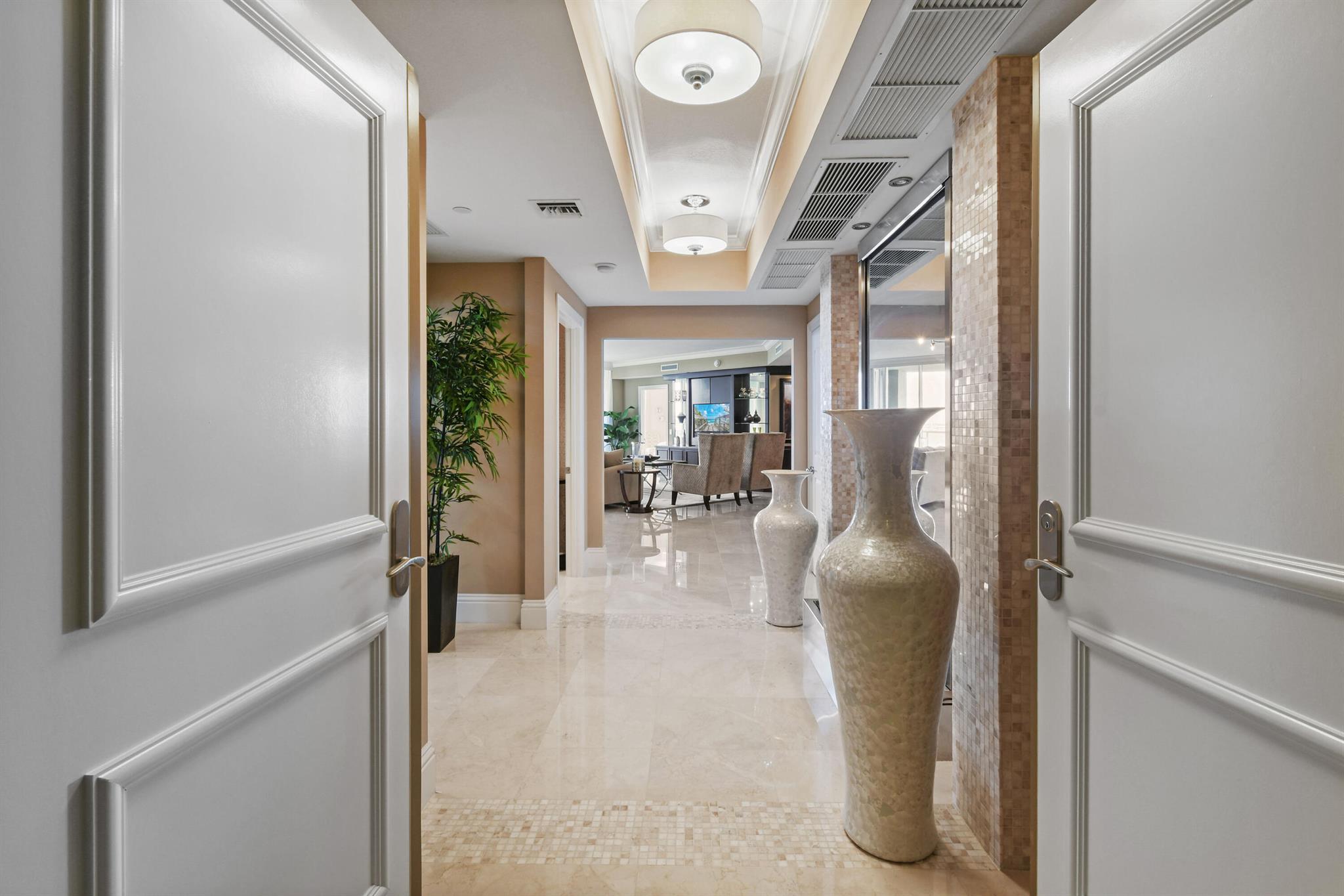 5050 N Ocean Dr #703