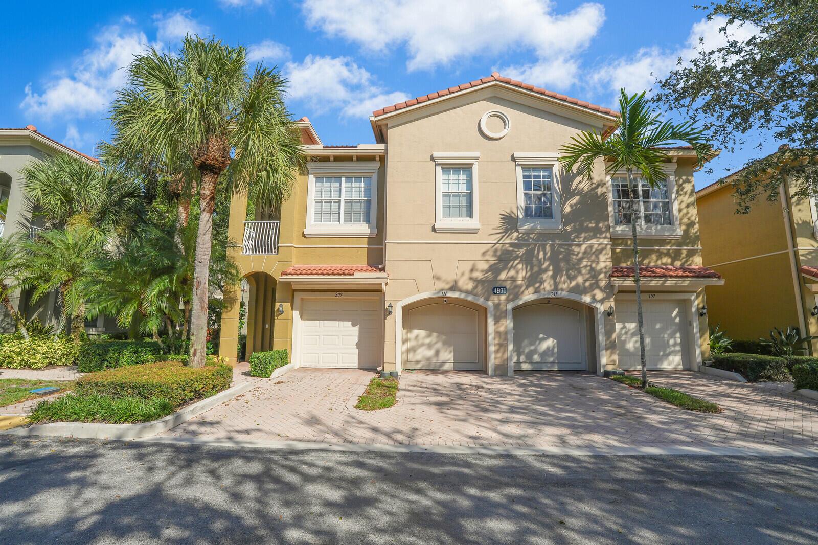 4971 Bonsai Cir #209