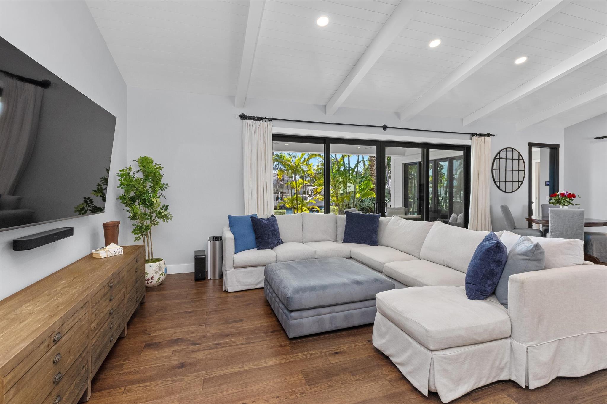 940 Greenbriar Dr Boynton Beach, FL 33435