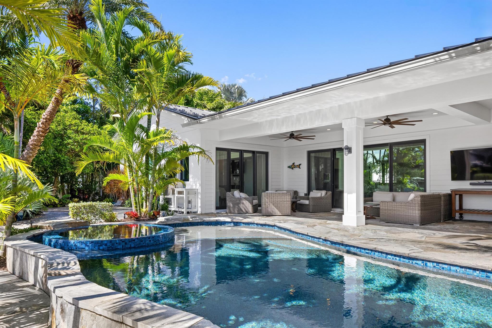 940 Greenbriar Dr Boynton Beach, FL 33435