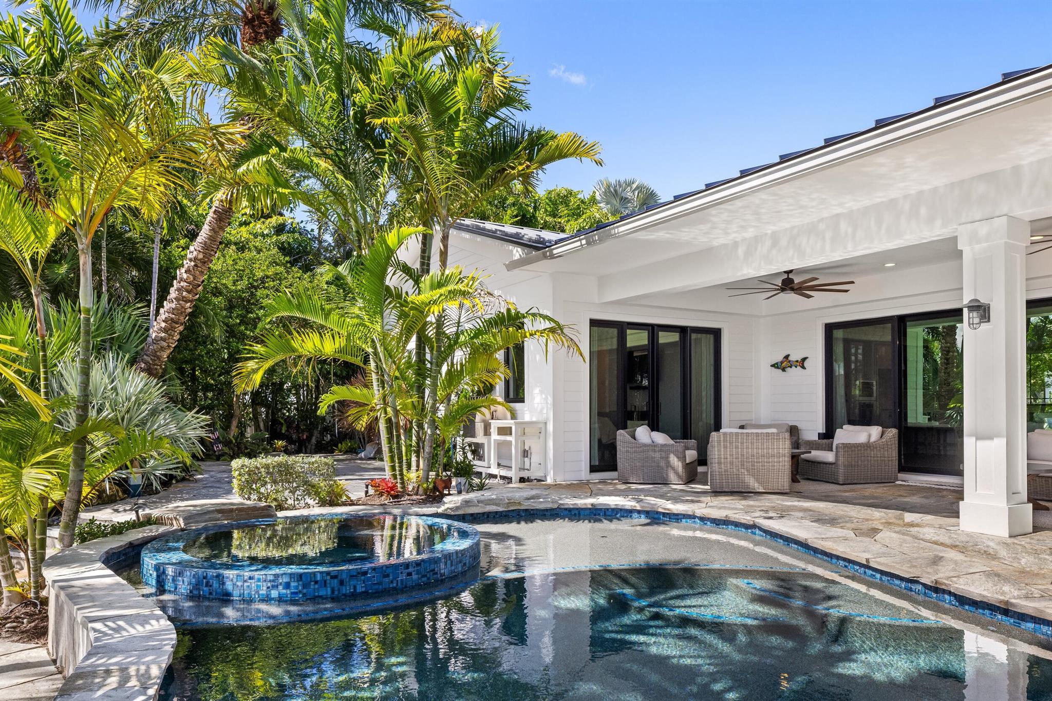 940 Greenbriar Dr Boynton Beach, FL 33435