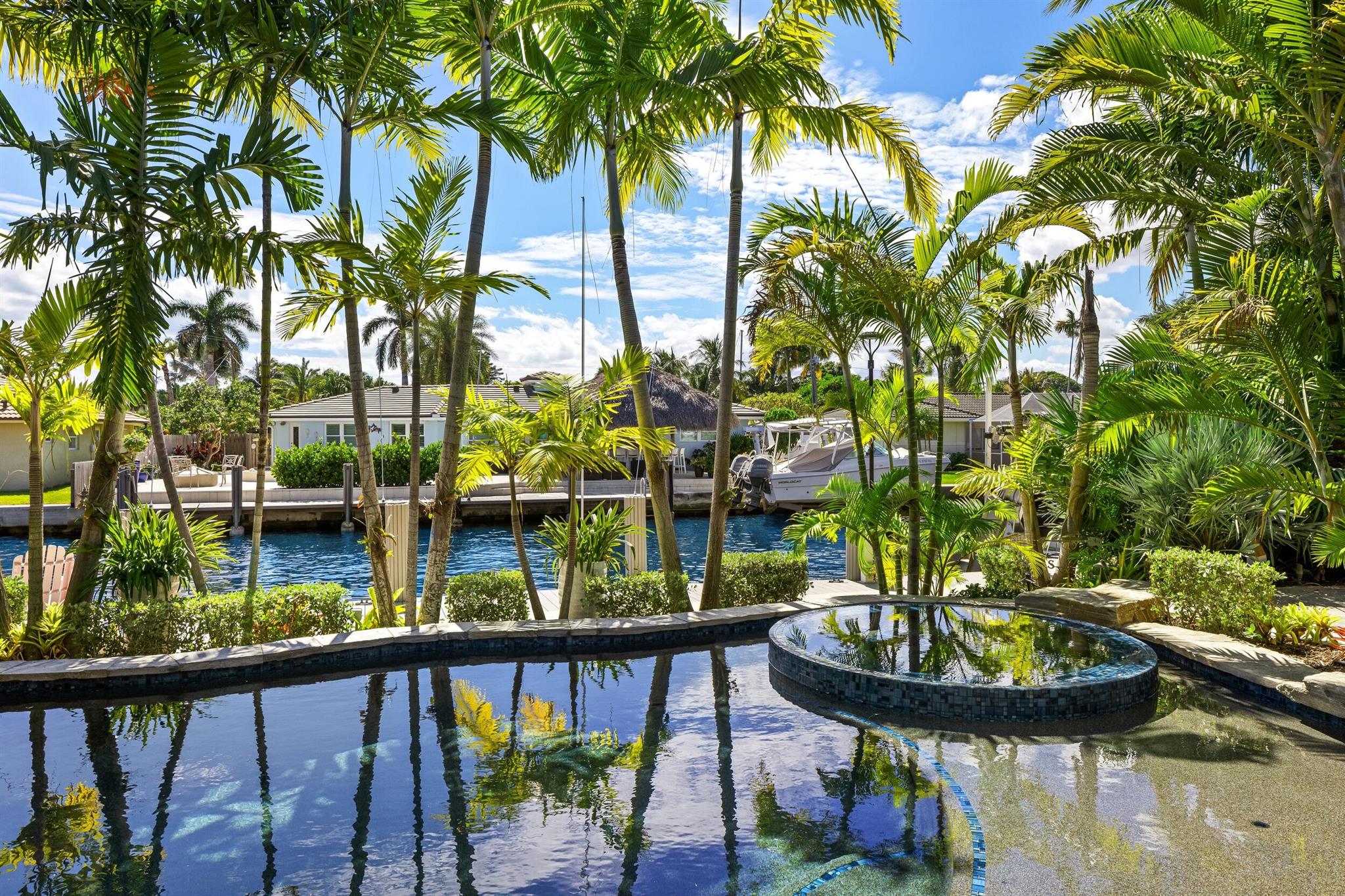 940 Greenbriar Dr Boynton Beach, FL 33435