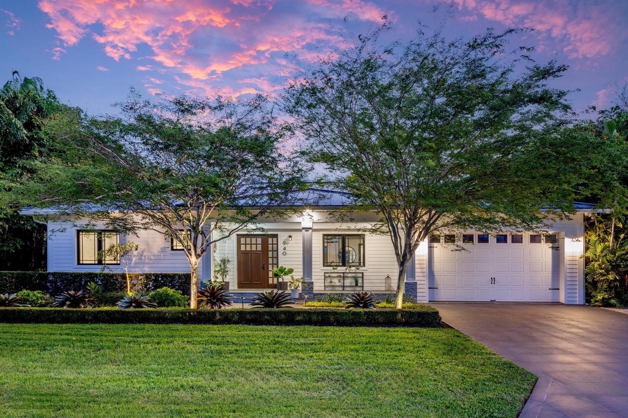 940 Greenbriar Dr Boynton Beach, FL 33435