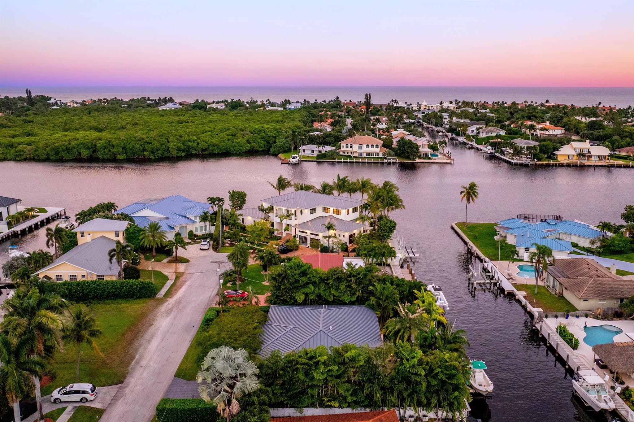 940 Greenbriar Dr Boynton Beach, FL 33435