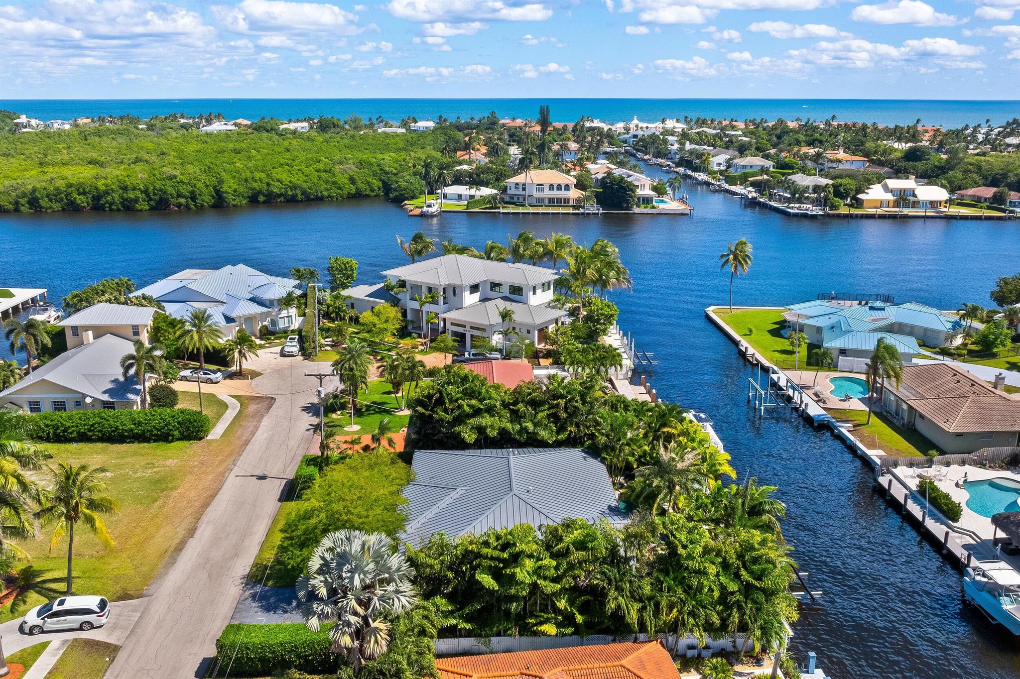 940 Greenbriar Dr Boynton Beach, FL 33435