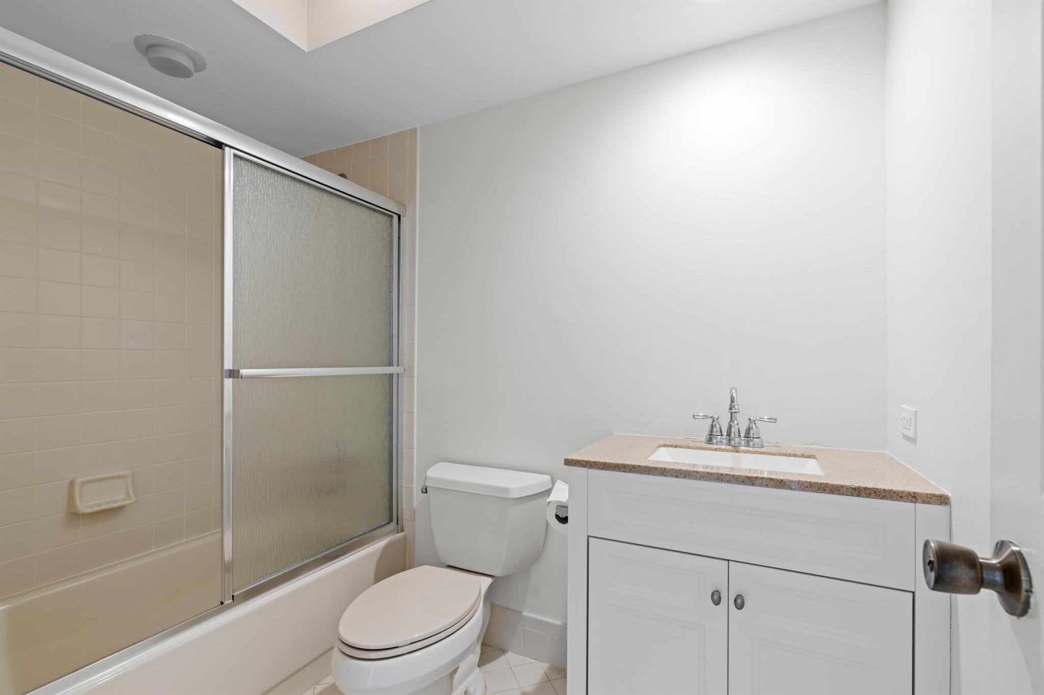 9205 SE Woods End Pl Jupiter, FL 33469