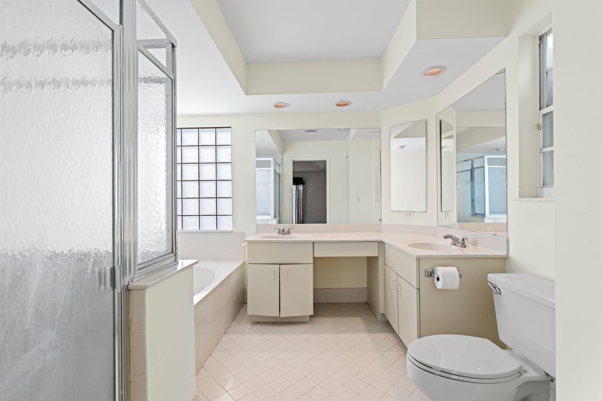 9205 SE Woods End Pl Jupiter, FL 33469