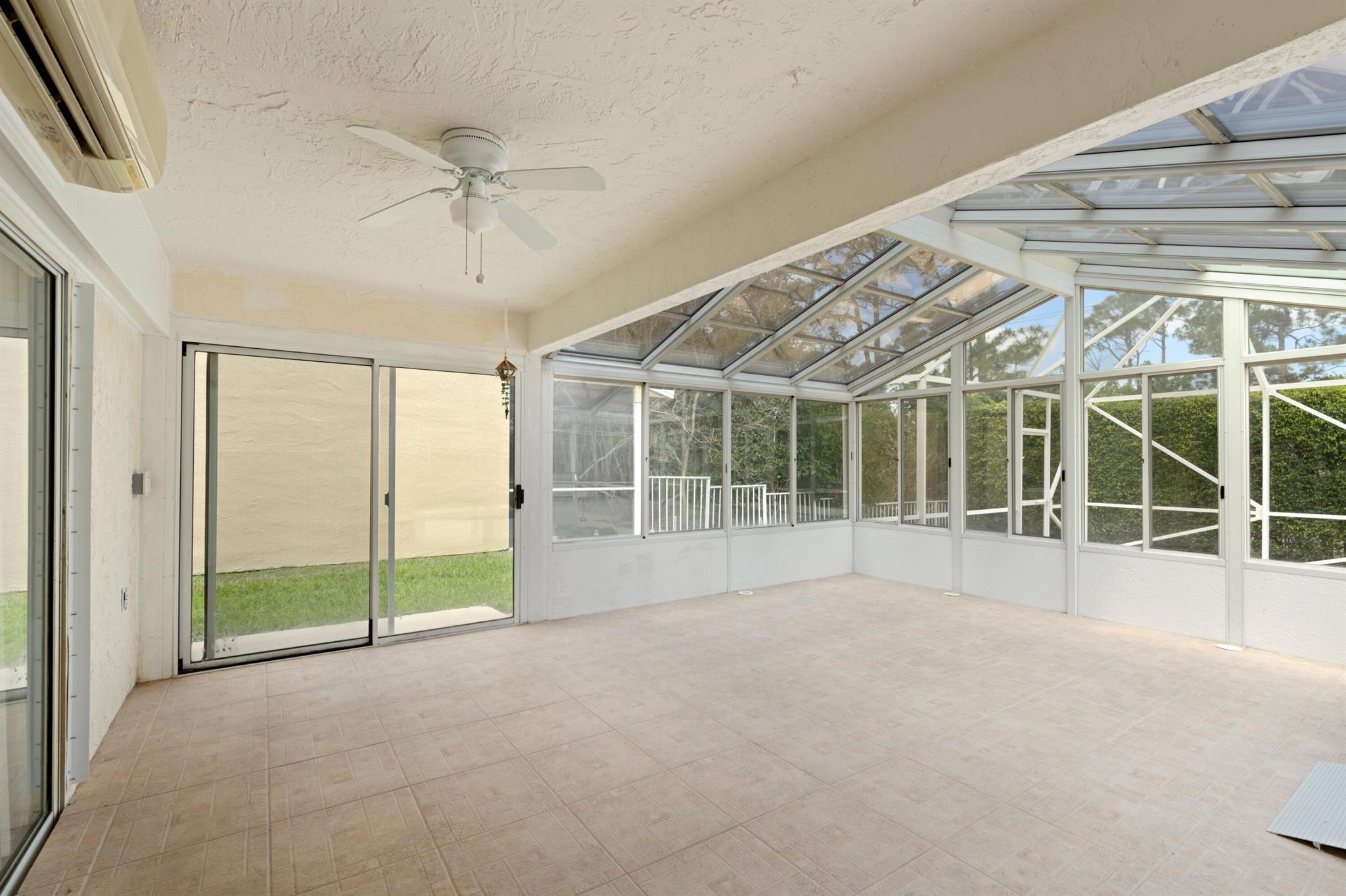 9205 SE Woods End Pl Jupiter, FL 33469