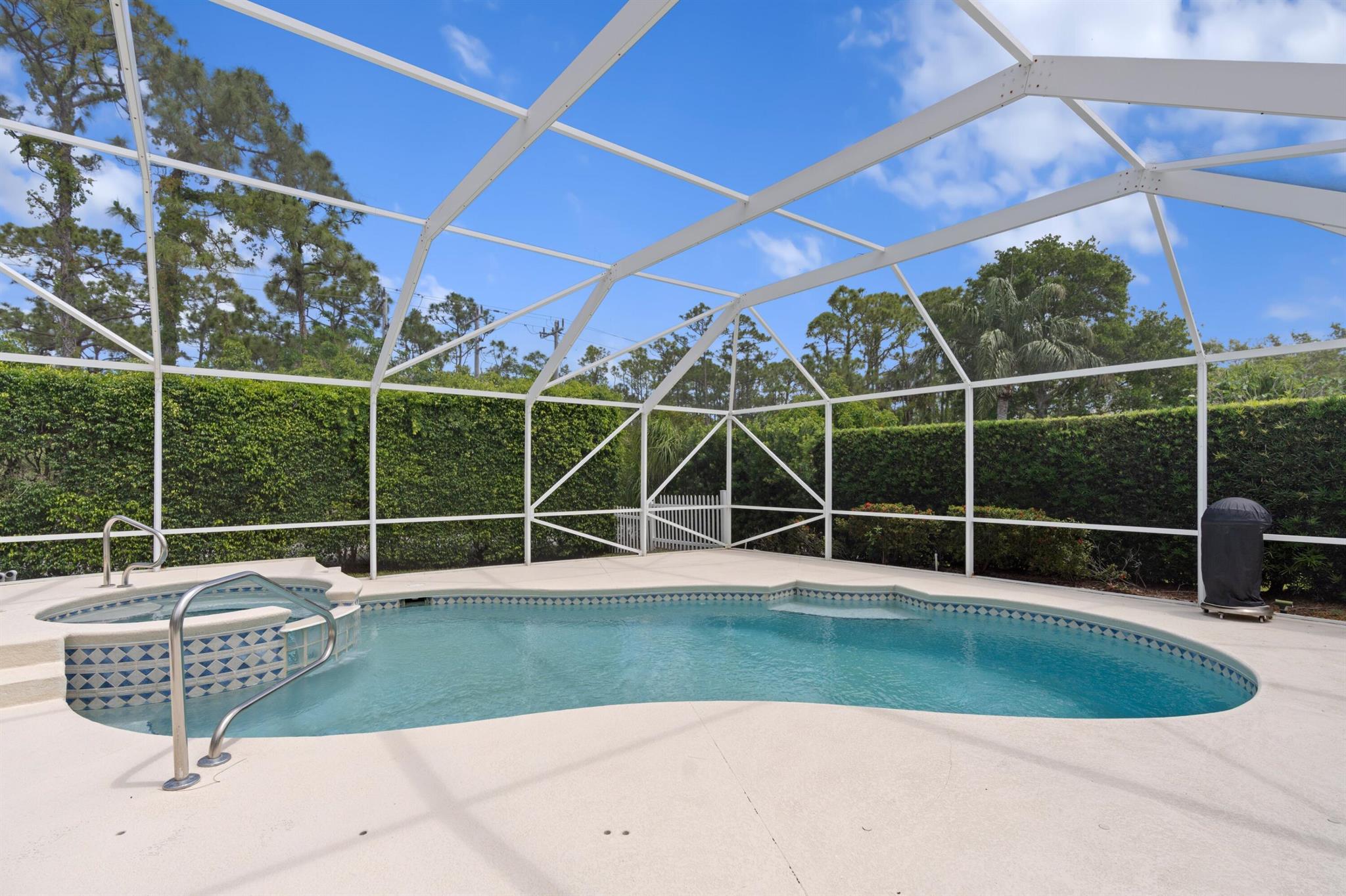 9205 SE Woods End Pl Jupiter, FL 33469