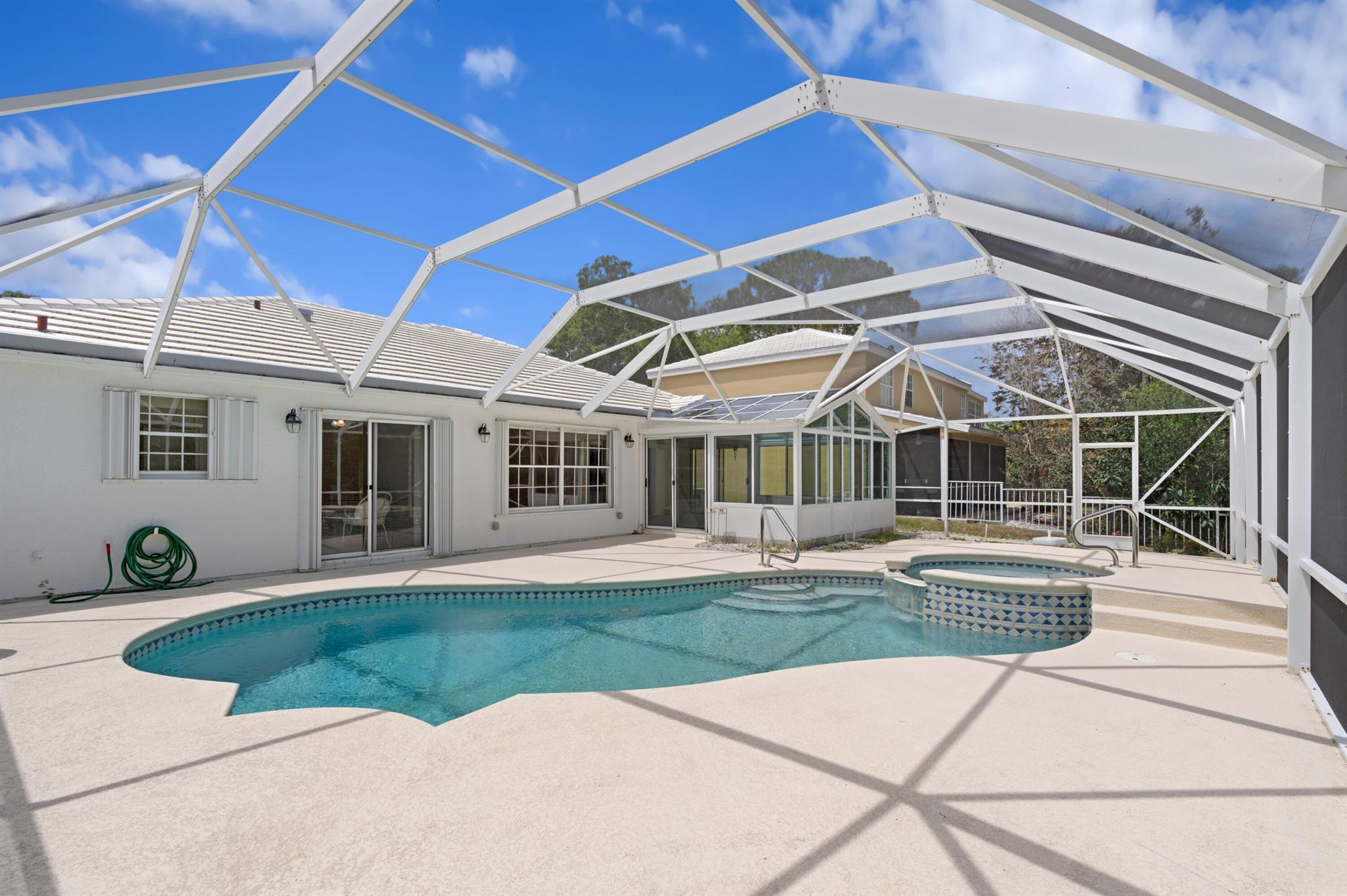 9205 SE Woods End Pl Jupiter, FL 33469