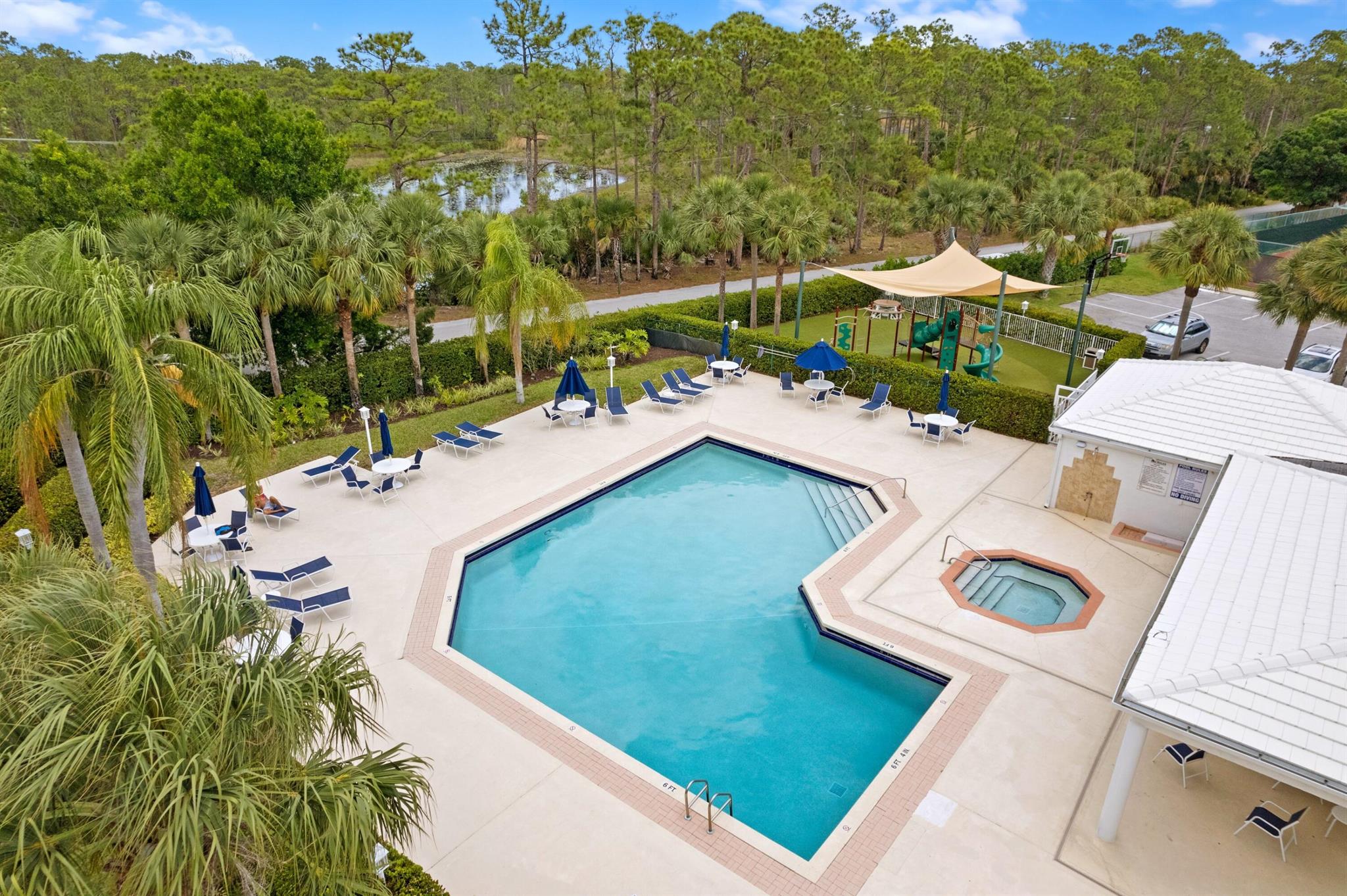 9205 SE Woods End Pl Jupiter, FL 33469