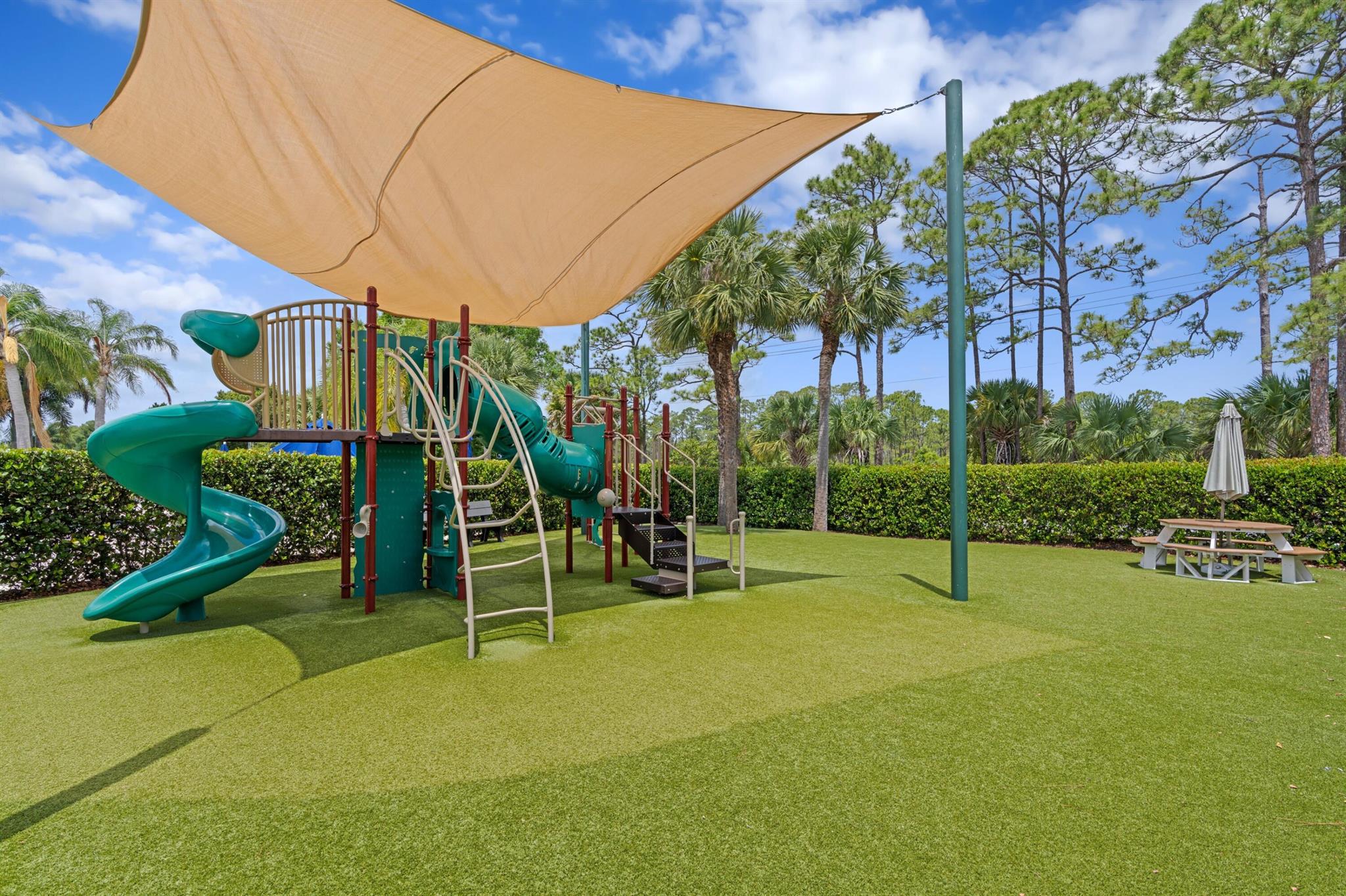 9205 SE Woods End Pl Jupiter, FL 33469