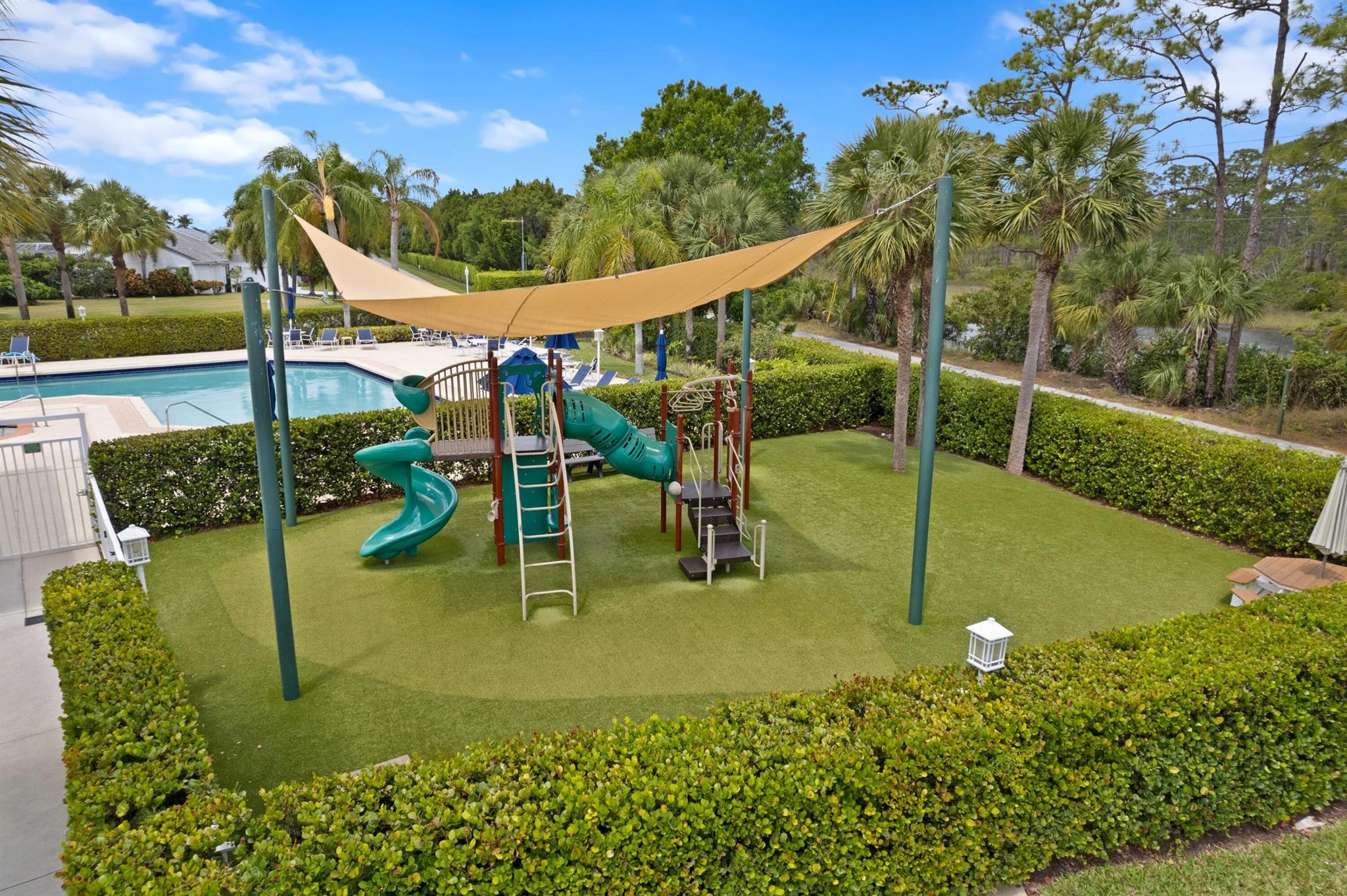 9205 SE Woods End Pl Jupiter, FL 33469