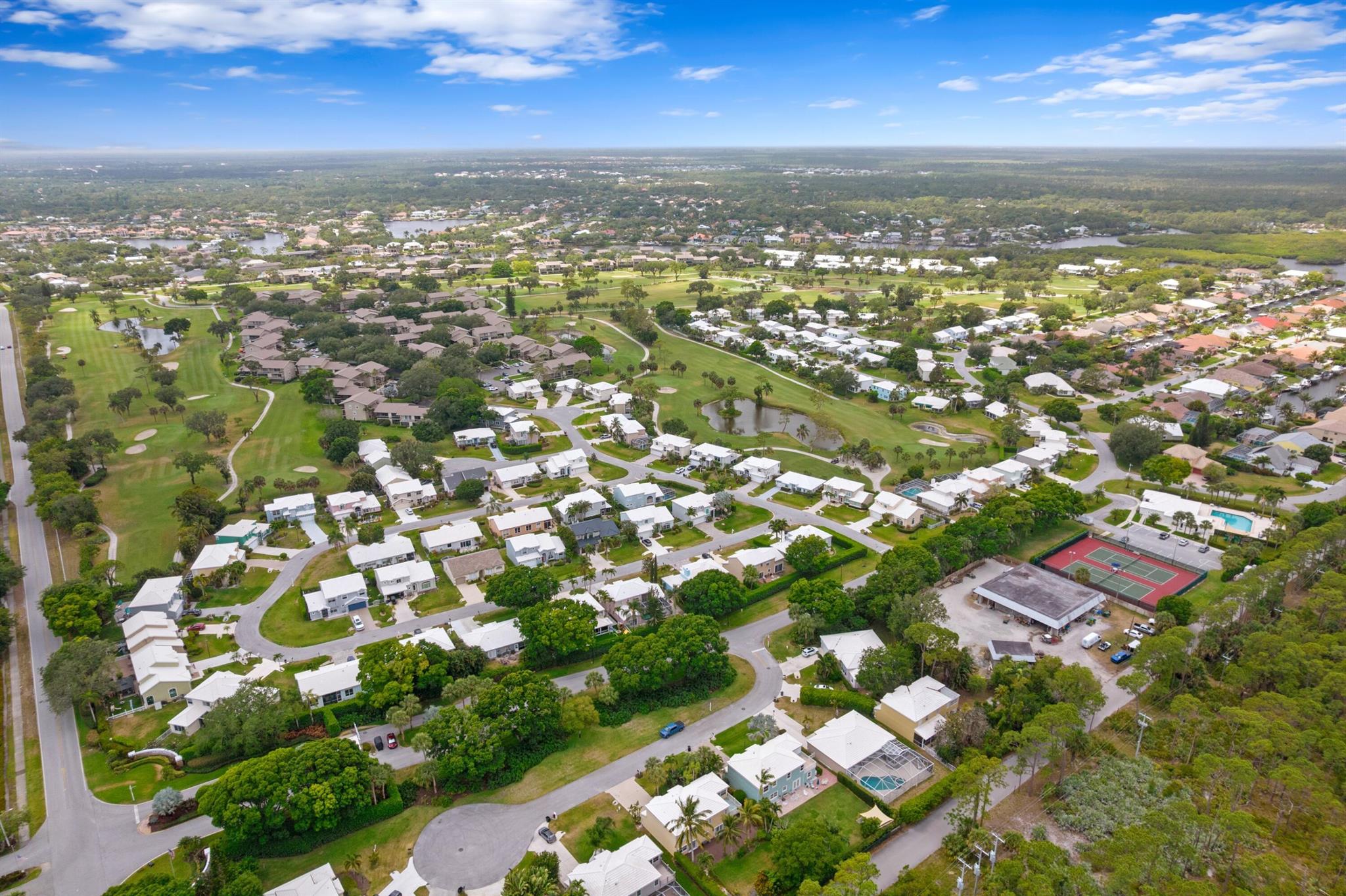 9205 SE Woods End Pl Jupiter, FL 33469