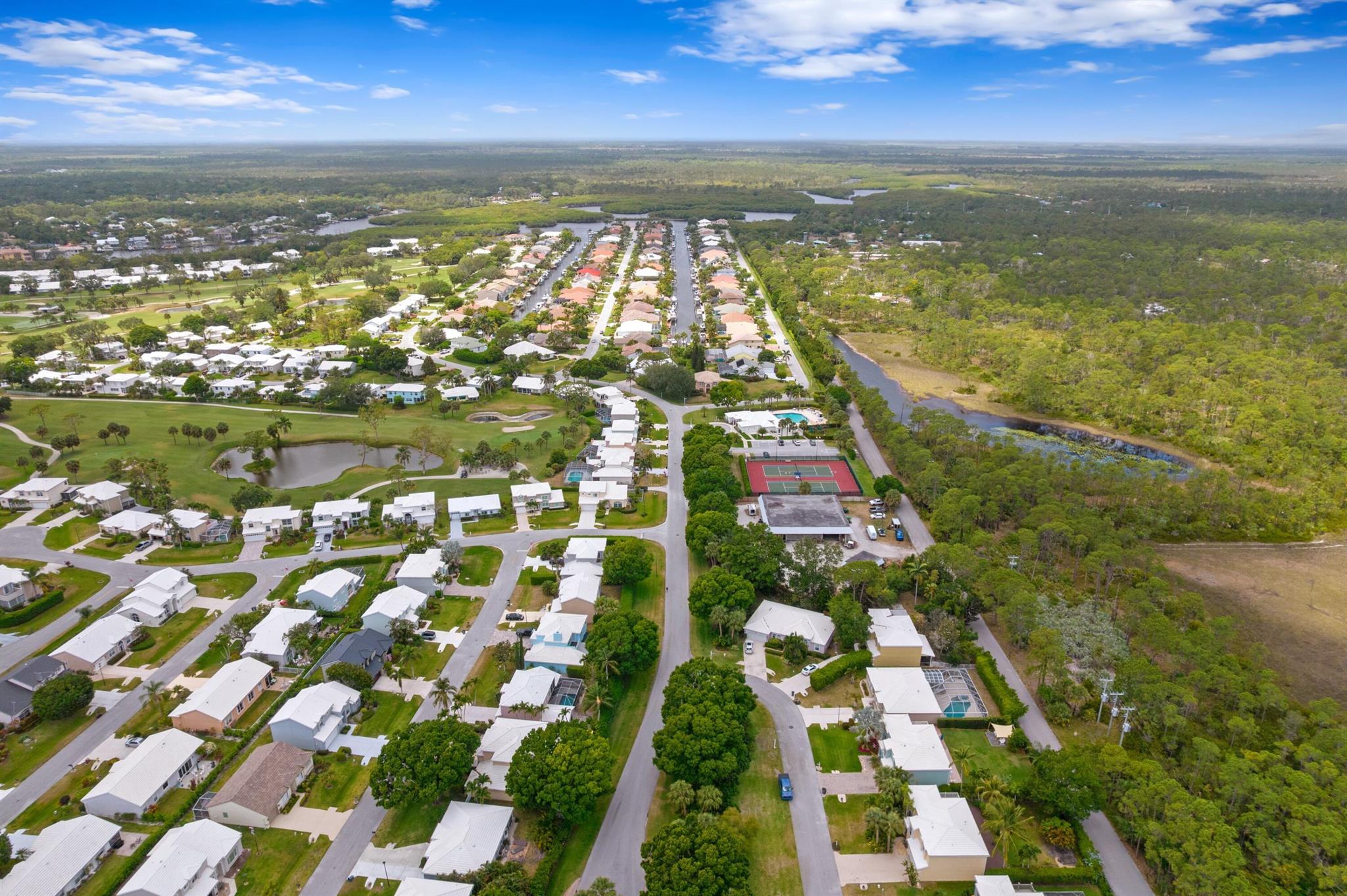 9205 SE Woods End Pl Jupiter, FL 33469