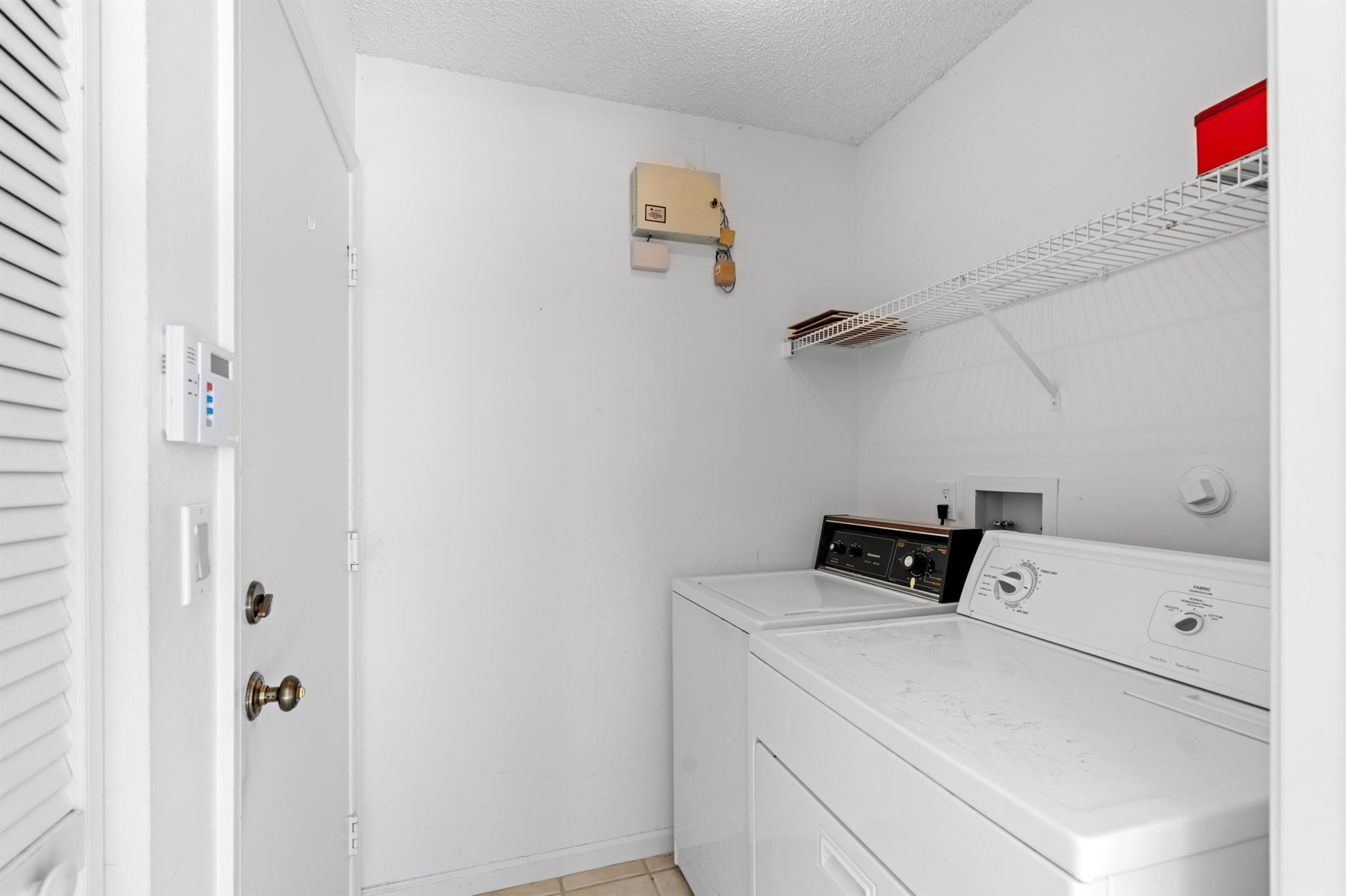 9205 SE Woods End Pl Jupiter, FL 33469