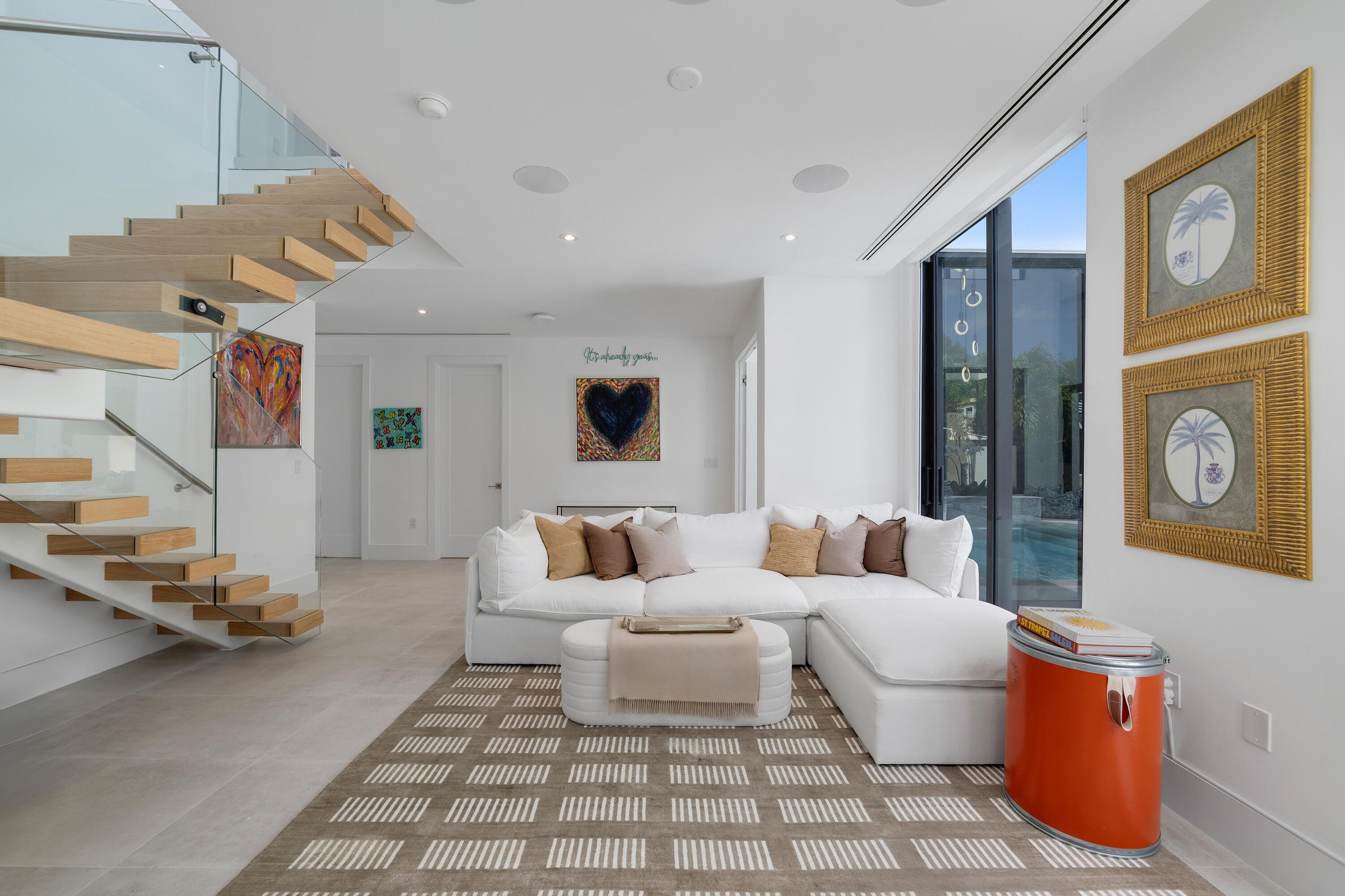 4444 Washington Rd Palm Beach, FL 33480