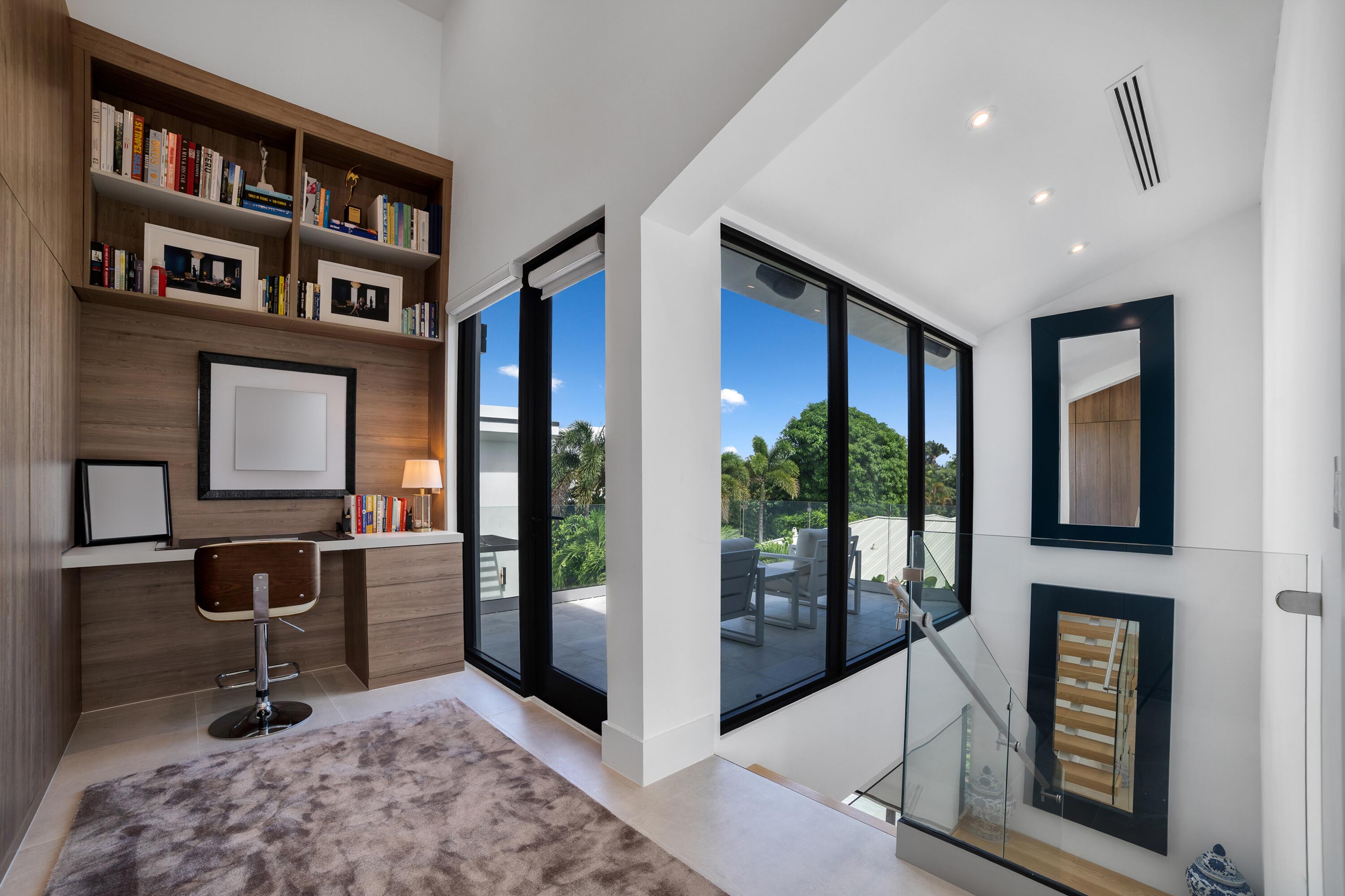 4444 Washington Rd Palm Beach, FL 33480