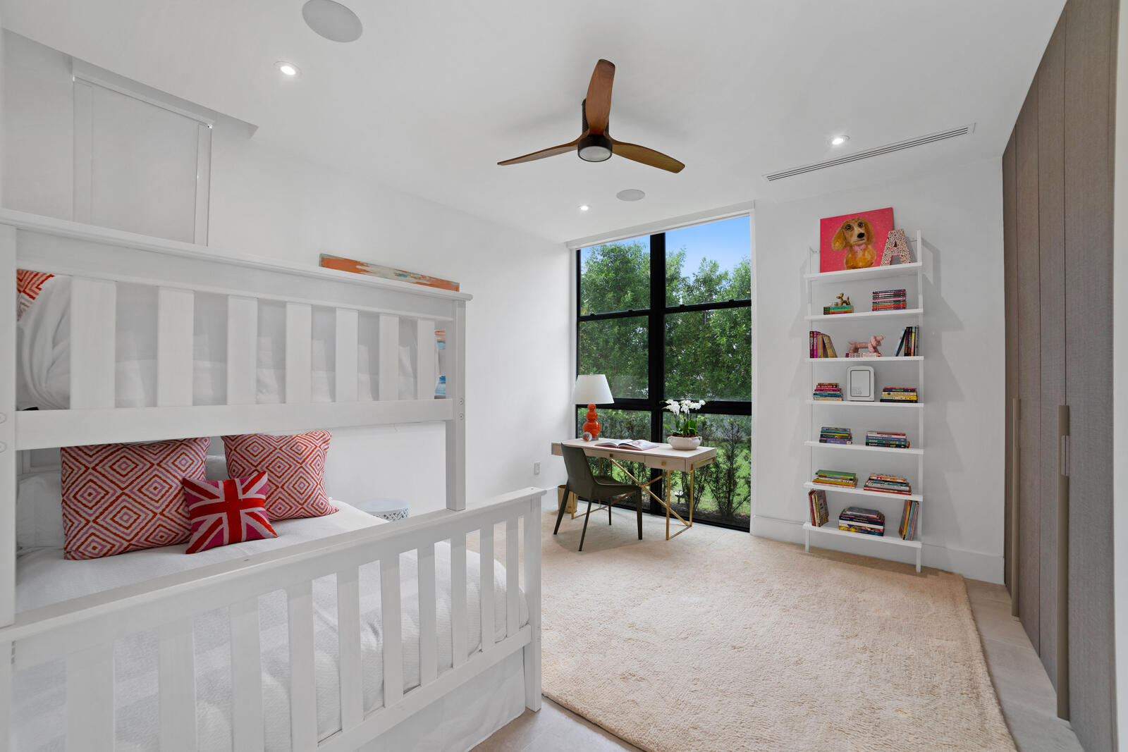 4444 Washington Rd Palm Beach, FL 33480