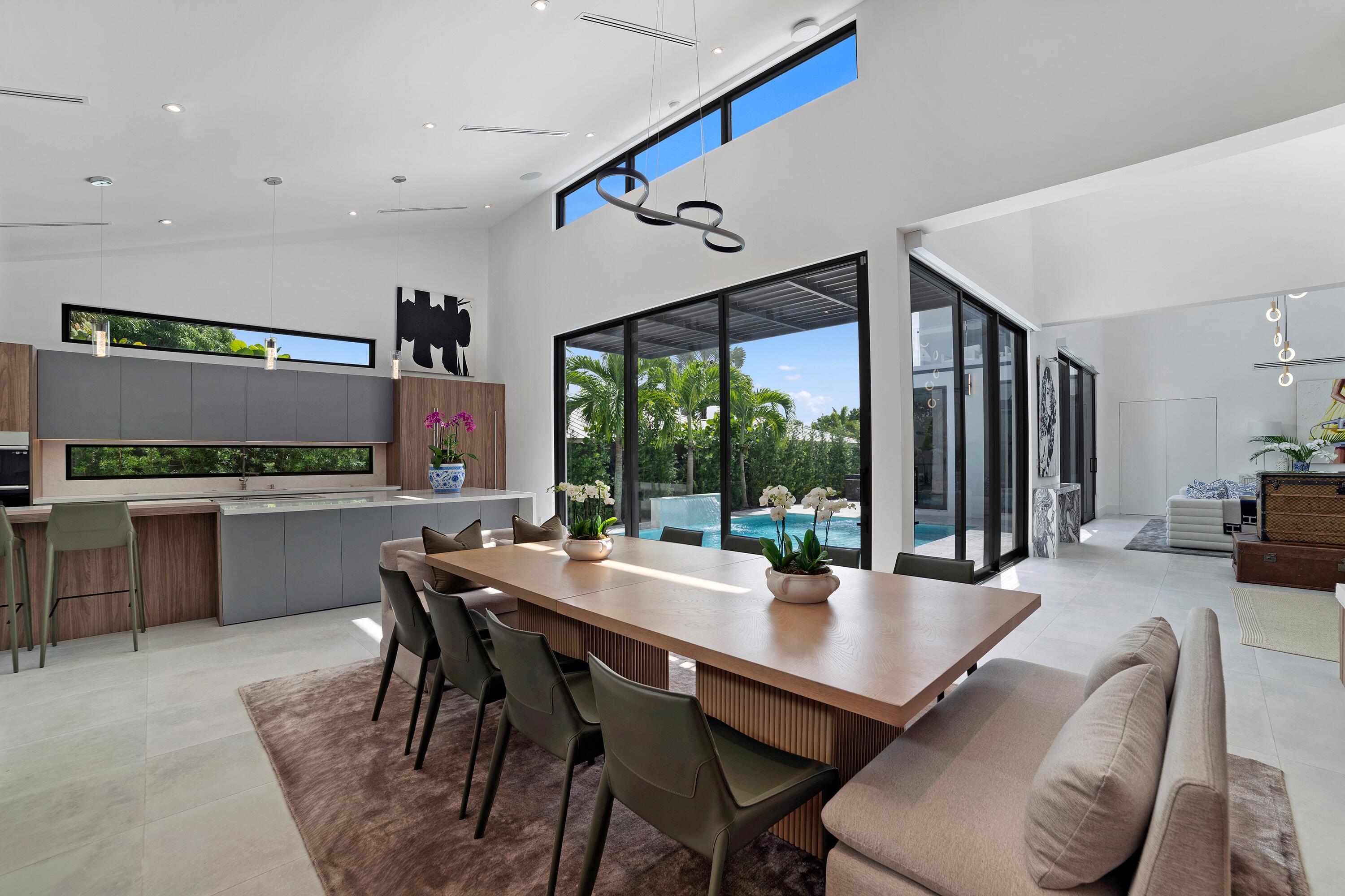 4444 Washington Rd Palm Beach, FL 33480