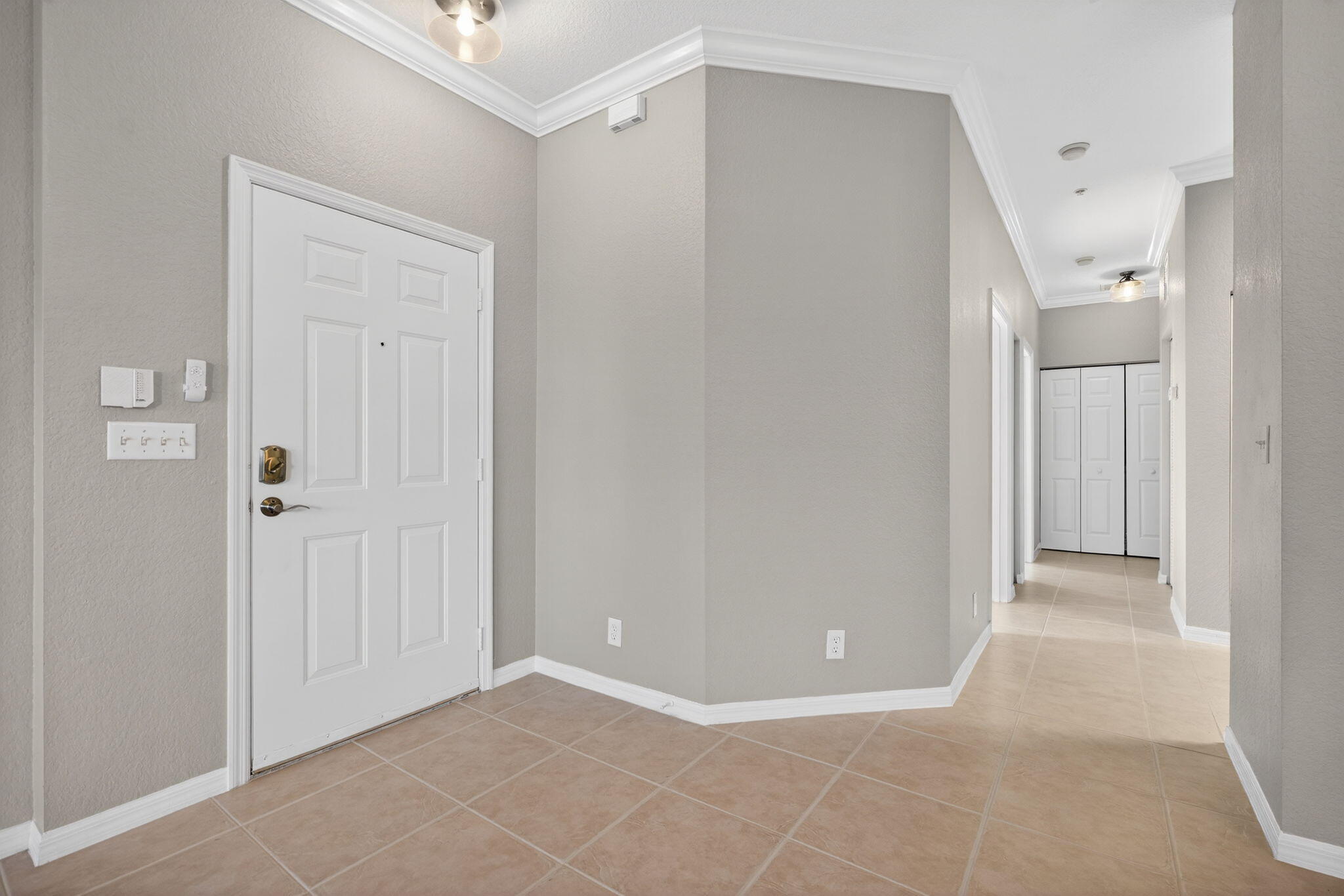 160 Village #I Tequesta, FL 33469