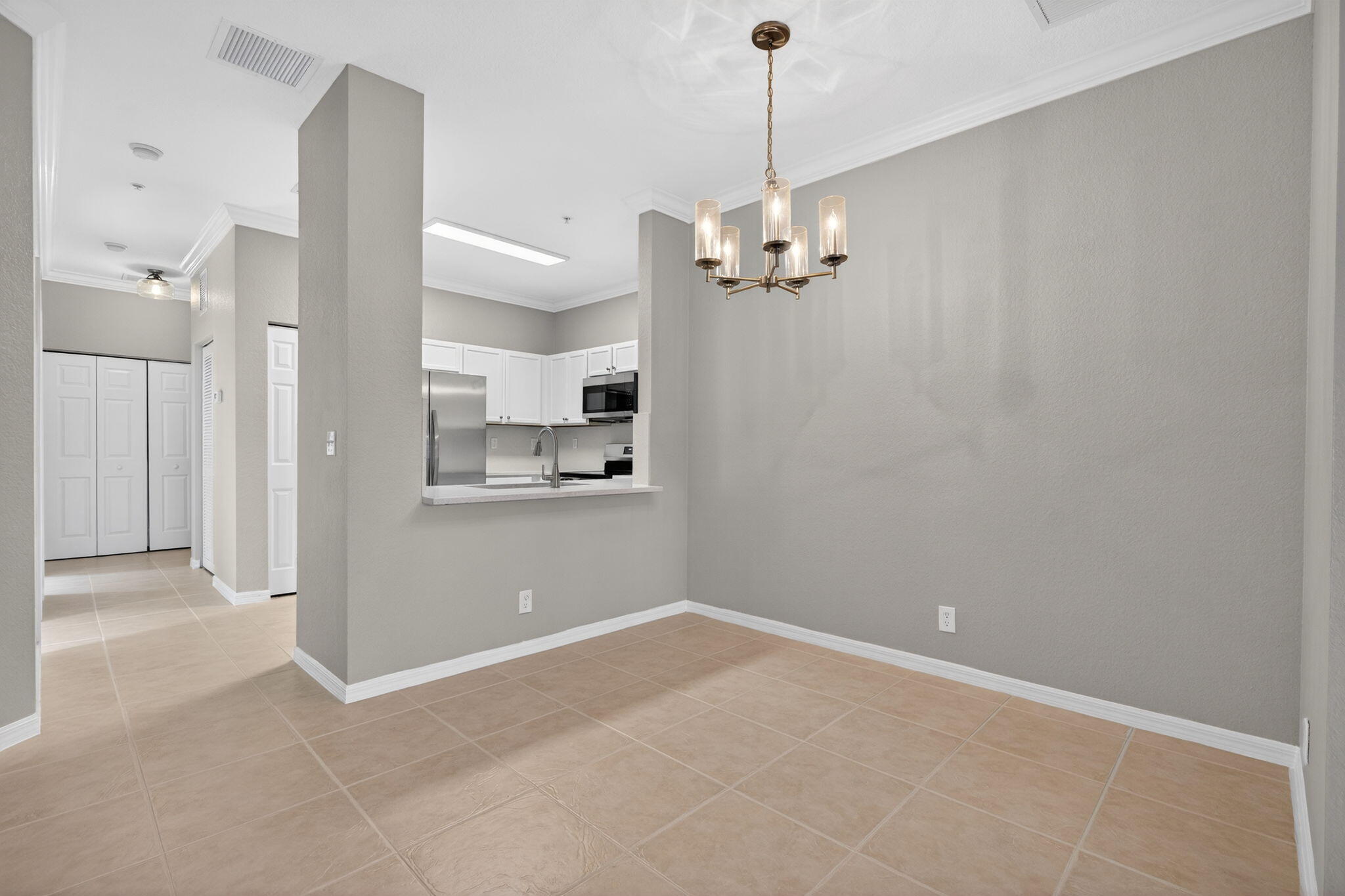 160 Village #I Tequesta, FL 33469