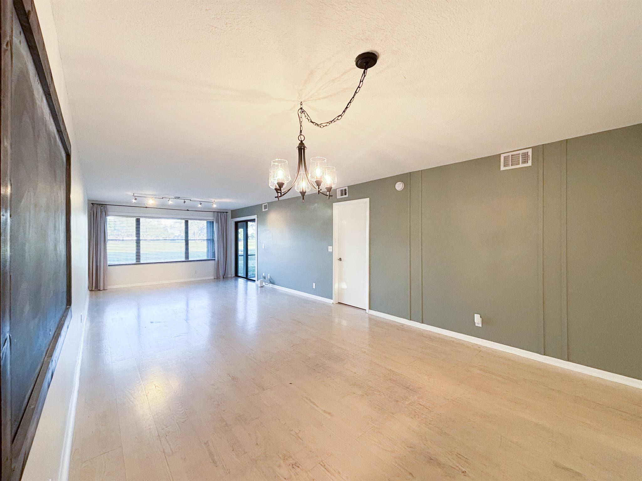 4704 Lucerne Lks Blvd #102 Lake Worth, FL 33467