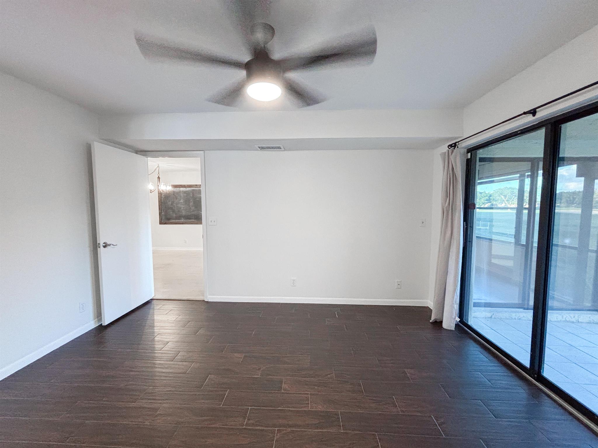 4704 Lucerne Lks Blvd #102 Lake Worth, FL 33467