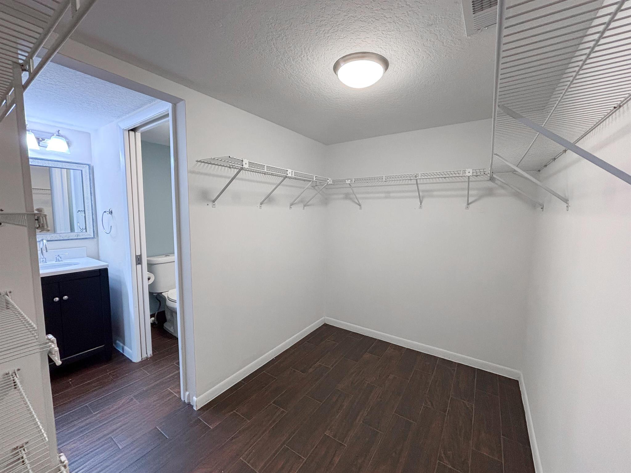 4704 Lucerne Lks Blvd #102 Lake Worth, FL 33467