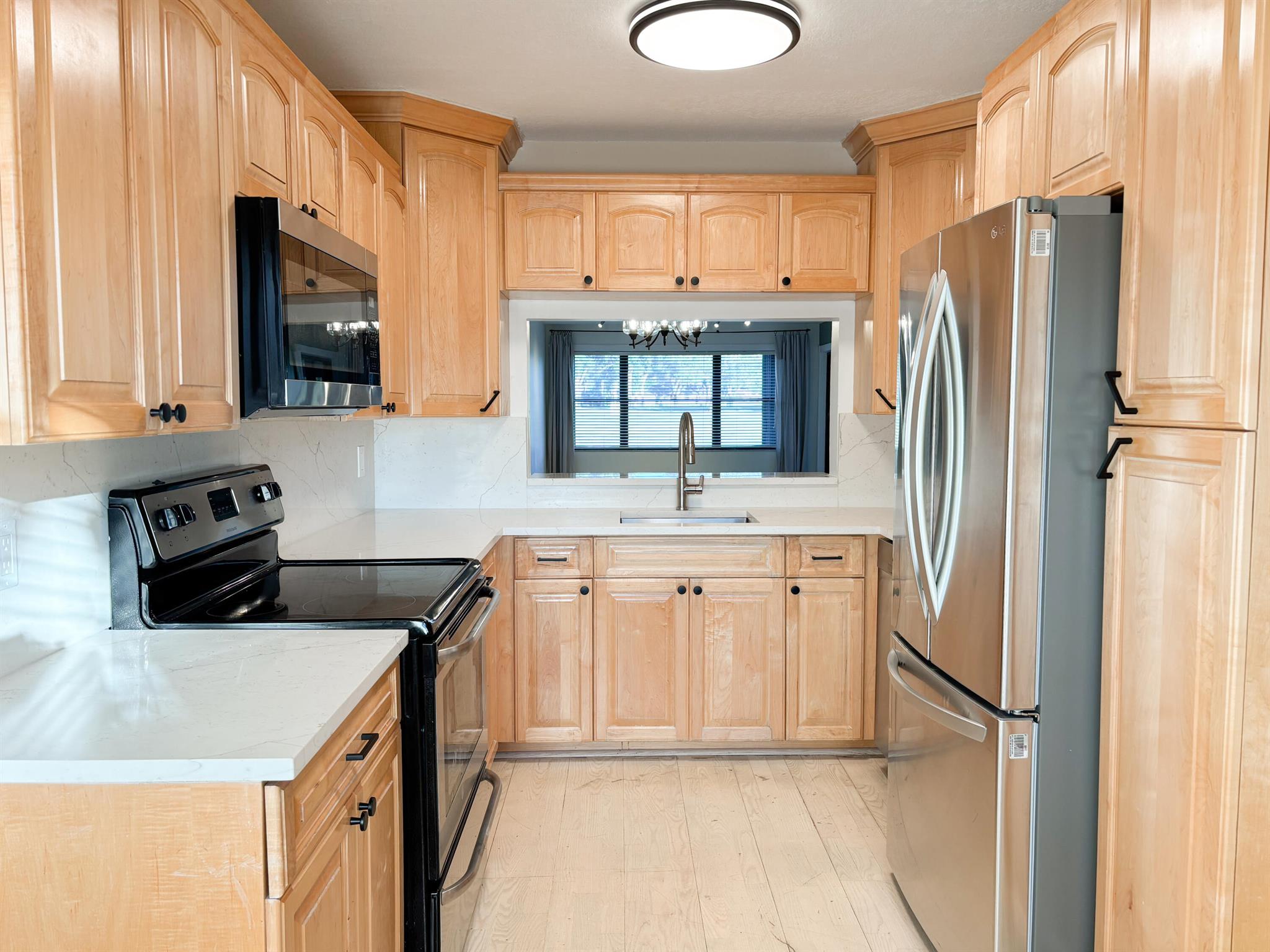 4704 Lucerne Lks Blvd #102 Lake Worth, FL 33467