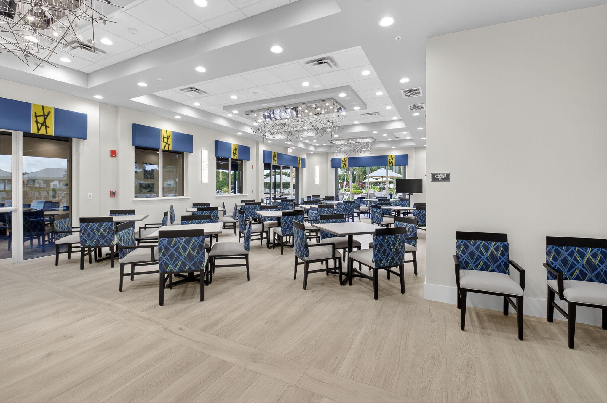 7102 Prado Lk Dr Delray Beach, FL 33446