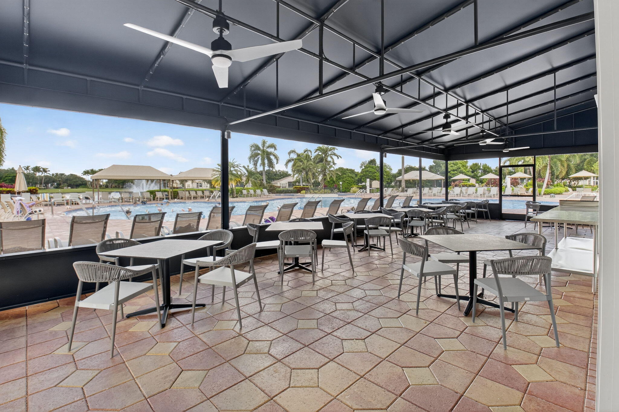 7102 Prado Lk Dr Delray Beach, FL 33446