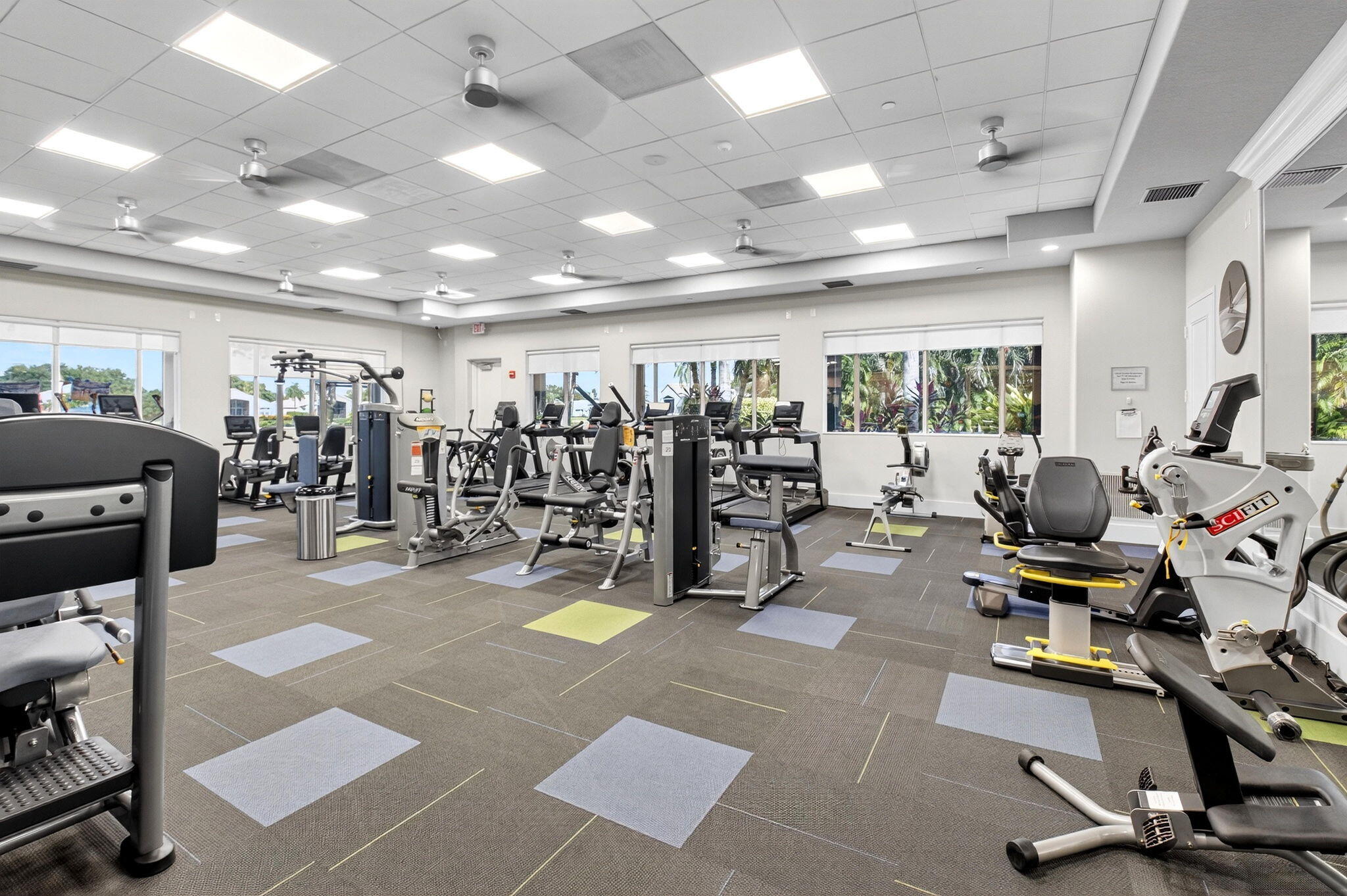 7102 Prado Lk Dr Delray Beach, FL 33446