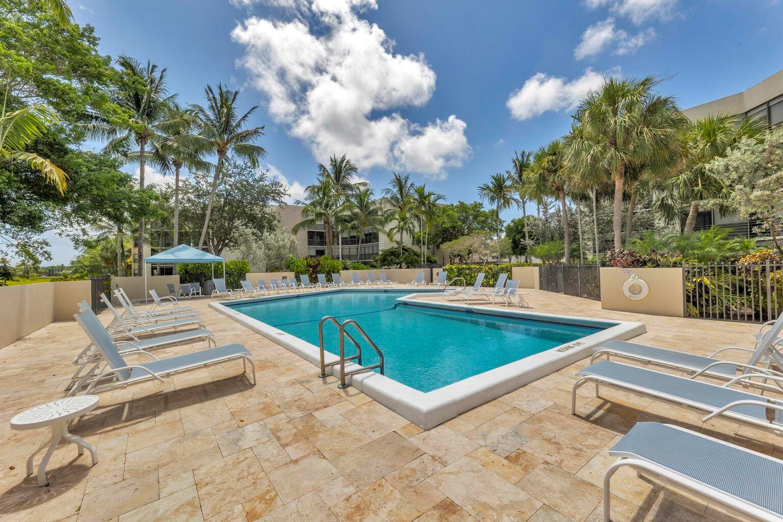 5650 Camino Del Sol #205 Boca Raton, FL 33433