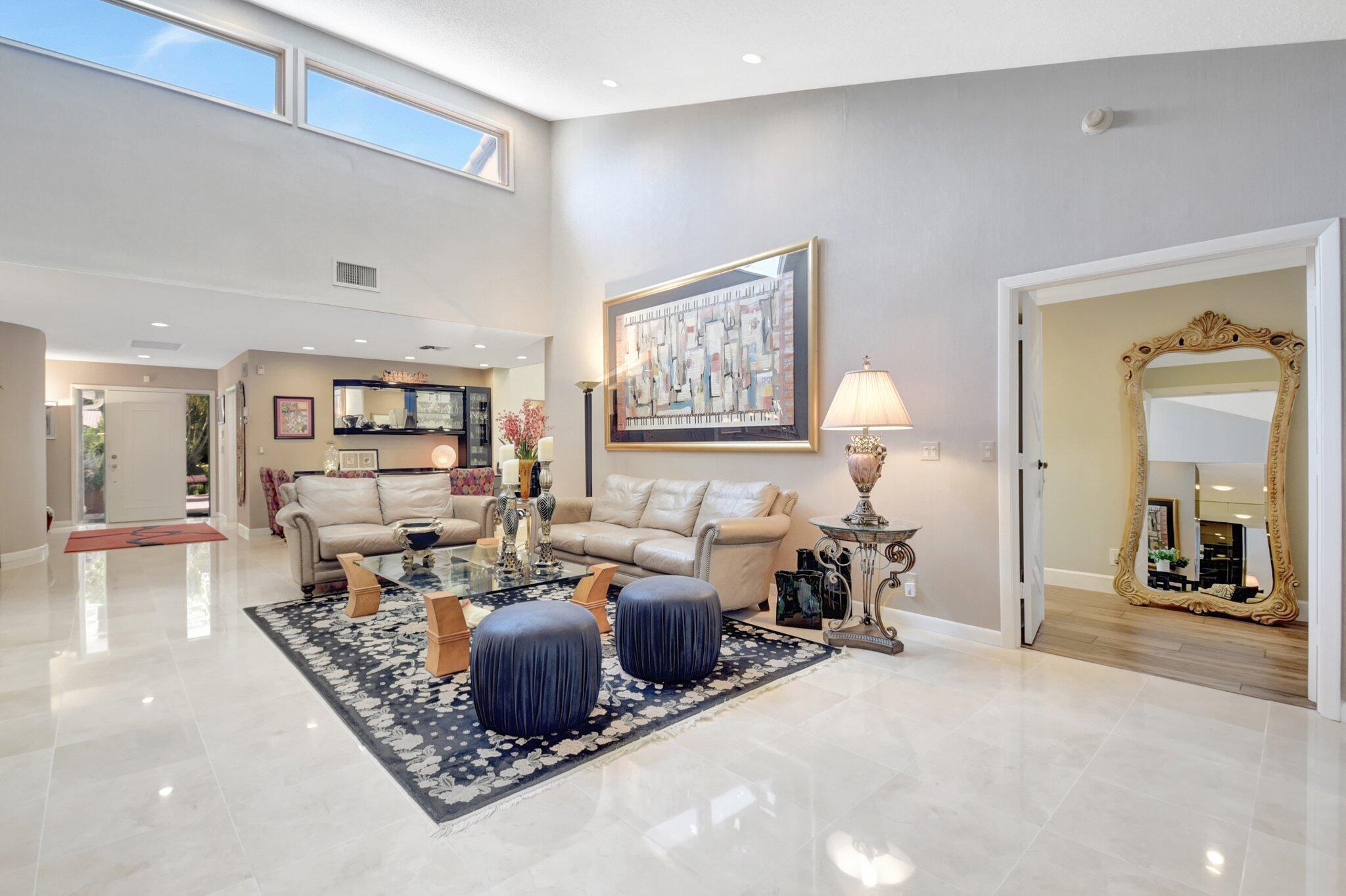 79 Hampshire Ln Boynton Beach, FL 33436