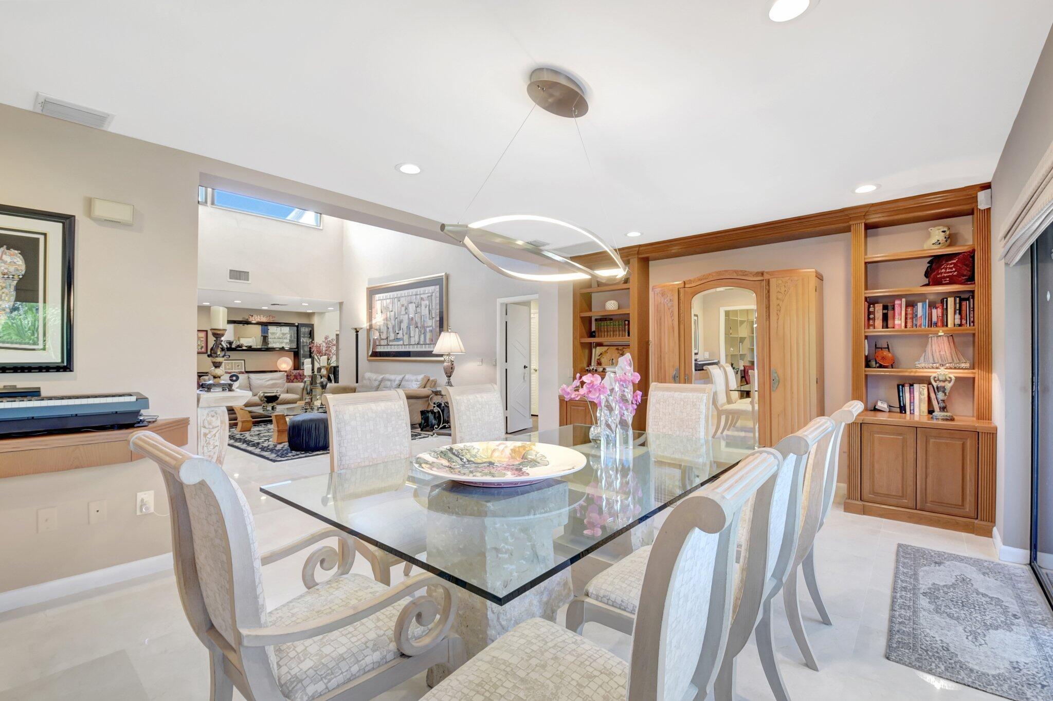 79 Hampshire Ln Boynton Beach, FL 33436