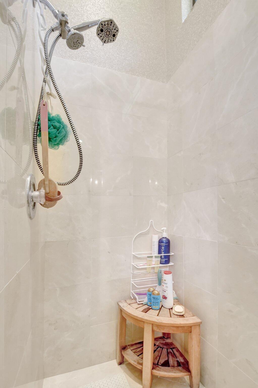 79 Hampshire Ln Boynton Beach, FL 33436