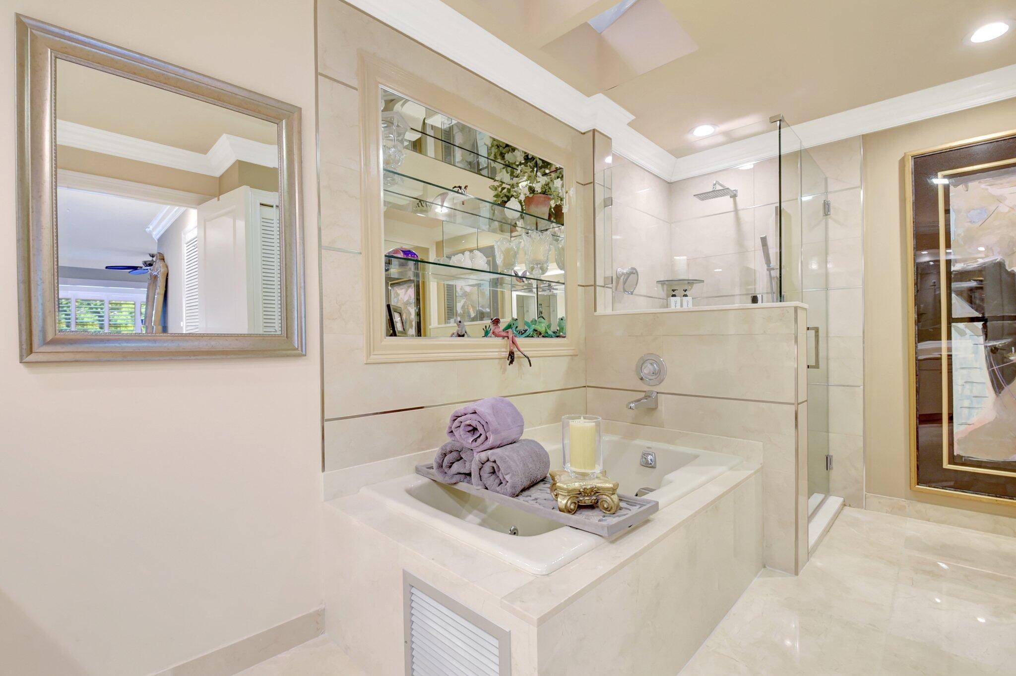 79 Hampshire Ln Boynton Beach, FL 33436