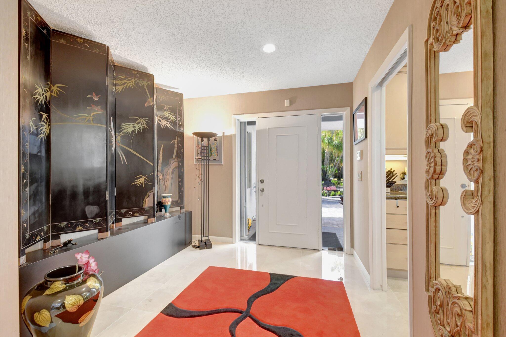 79 Hampshire Ln Boynton Beach, FL 33436