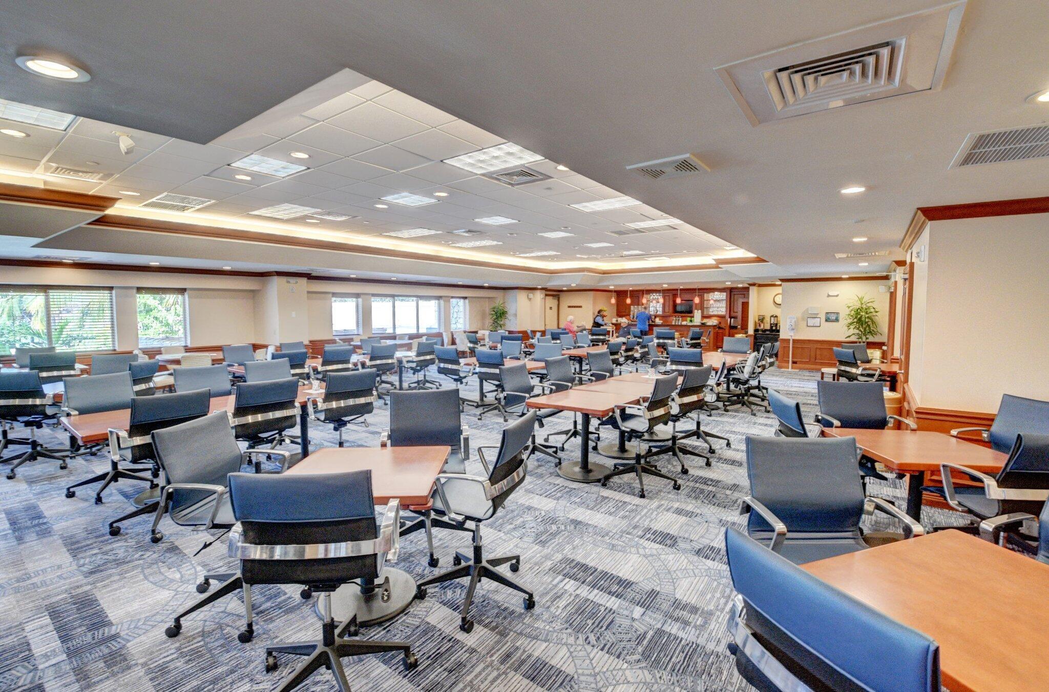 79 Hampshire Ln Boynton Beach, FL 33436