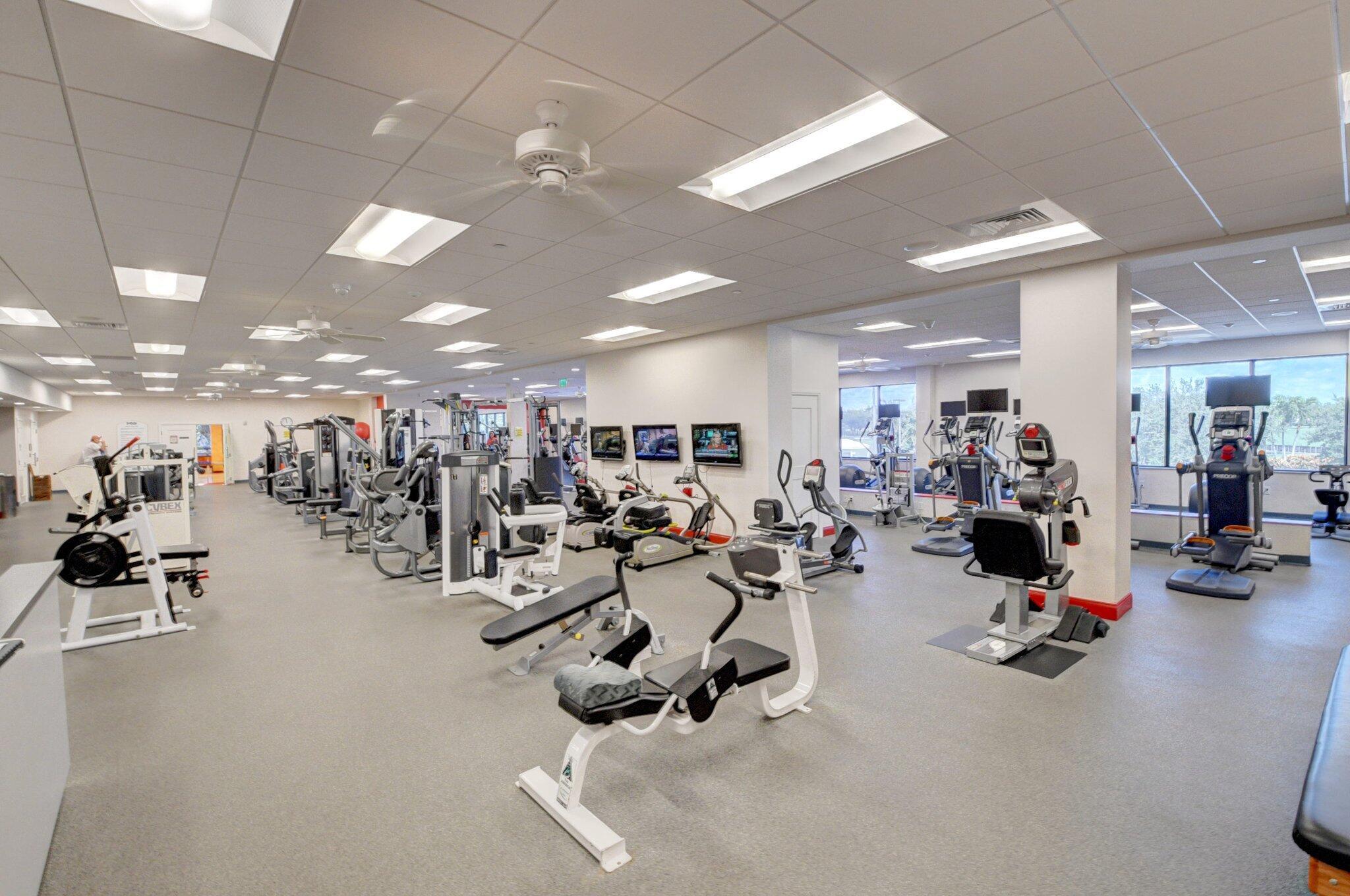 79 Hampshire Ln Boynton Beach, FL 33436